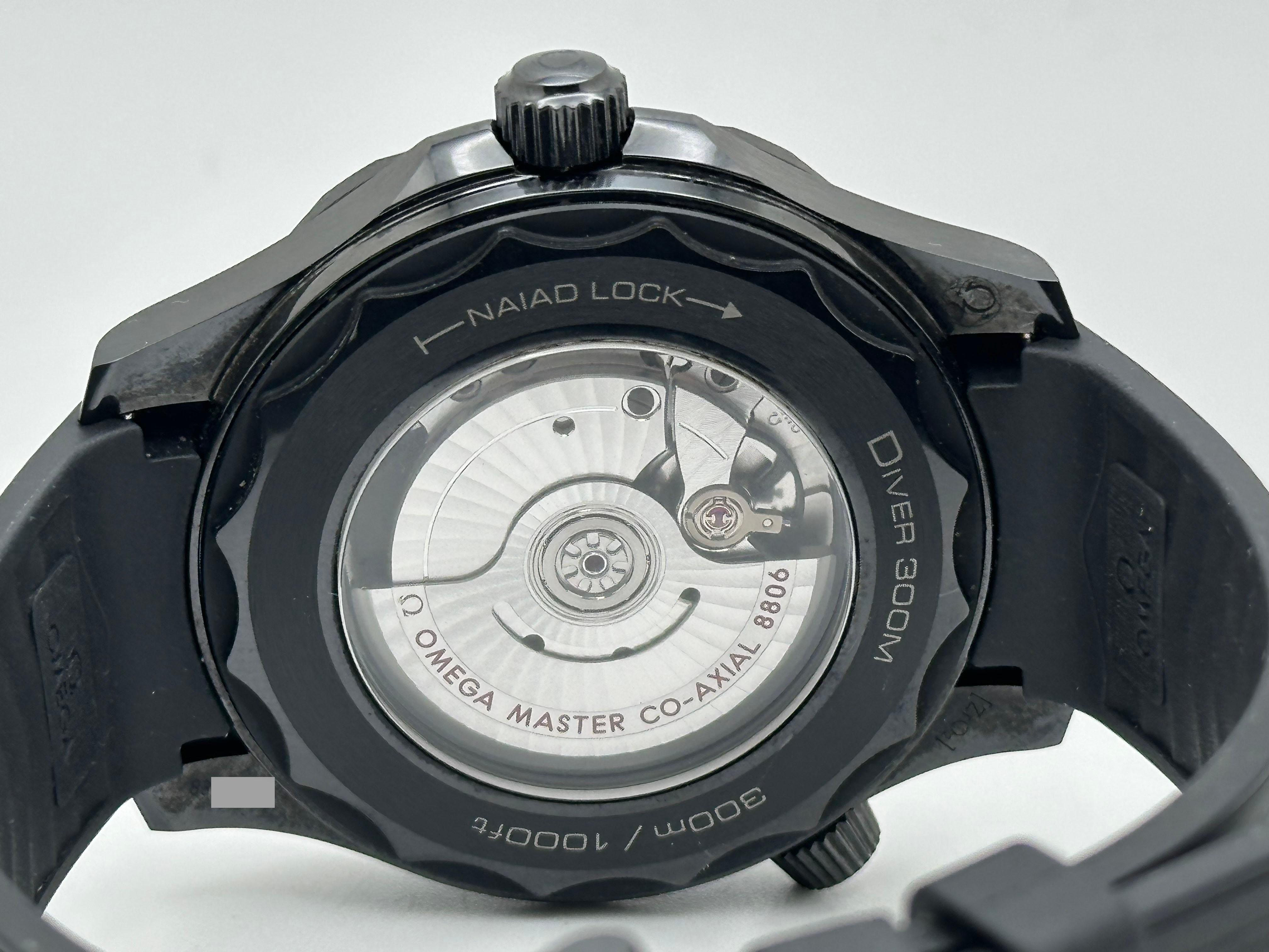 Omega Seamaster Diver 300M Nero Ceramica 210.92.44.20.01.003 Scatola Carta 43.5mm in vendita 1