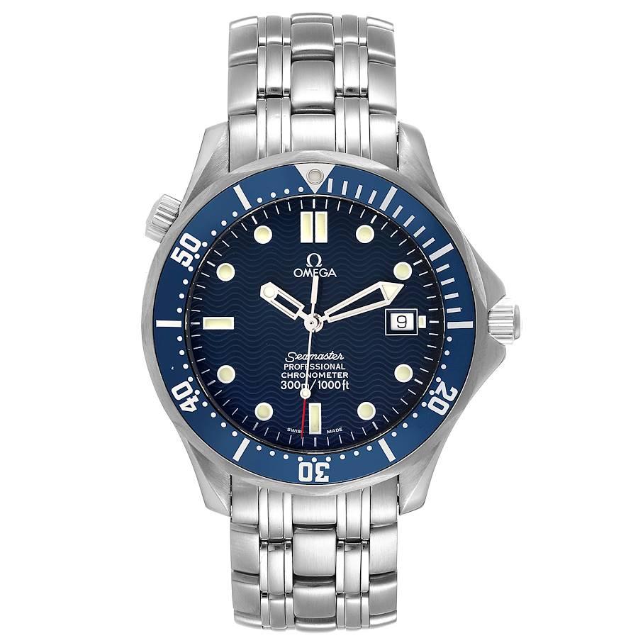 Omega Seamaster Diver 300M Blue Dial Steel Herrenuhr 2531.80.00 Box Card. Automatisches Uhrwerk mit Selbstaufzug. Gehäuse aus Edelstahl mit einem Durchmesser von 41.0 mm. Omega-Logo auf der Krone. Heliumauslassventil auf 10 Uhr. Blaue, einseitig