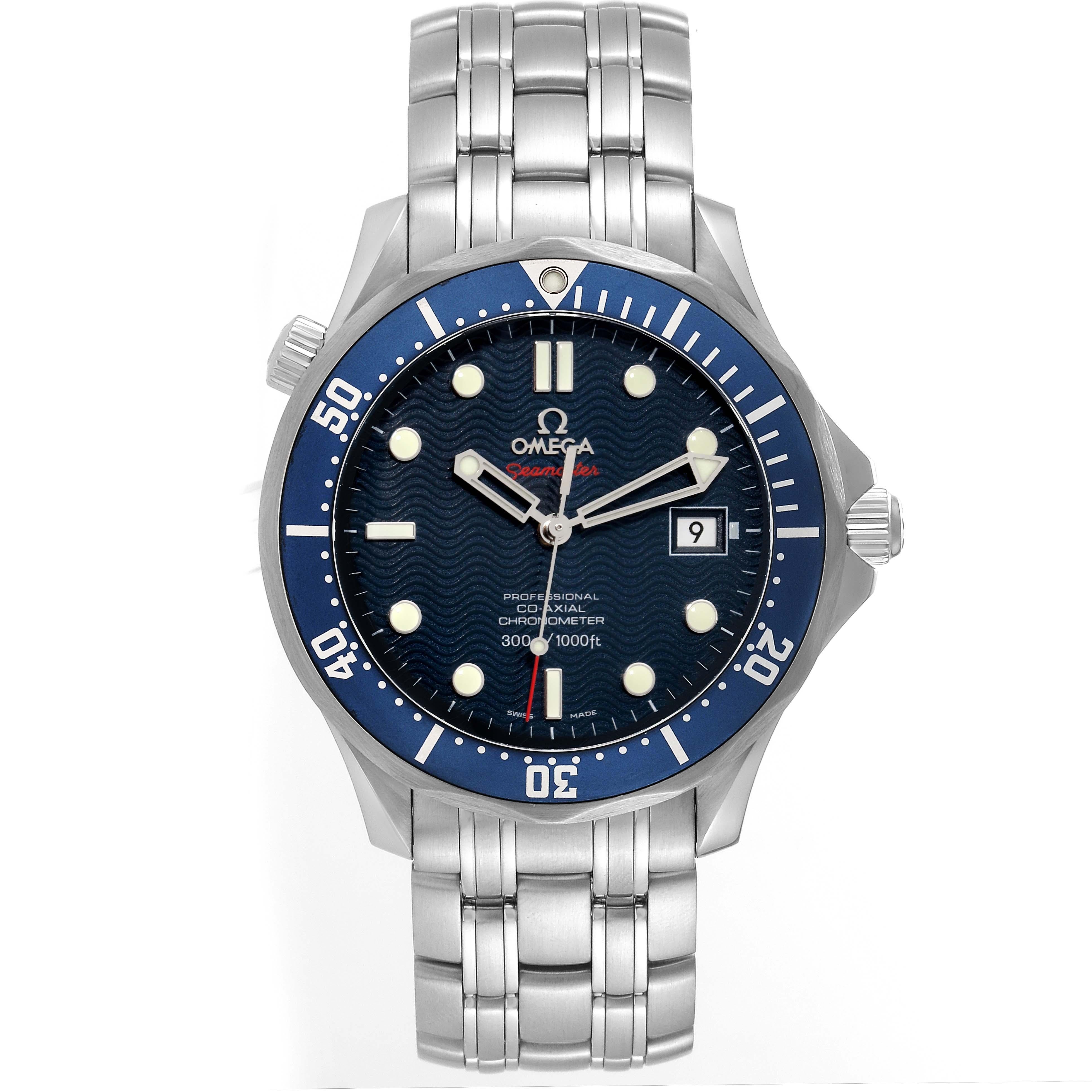 Omega Seamaster Diver 300M James Bond Steel Mens Watch 2220.80.00 Box Card In Excellent Condition In Atlanta, GA