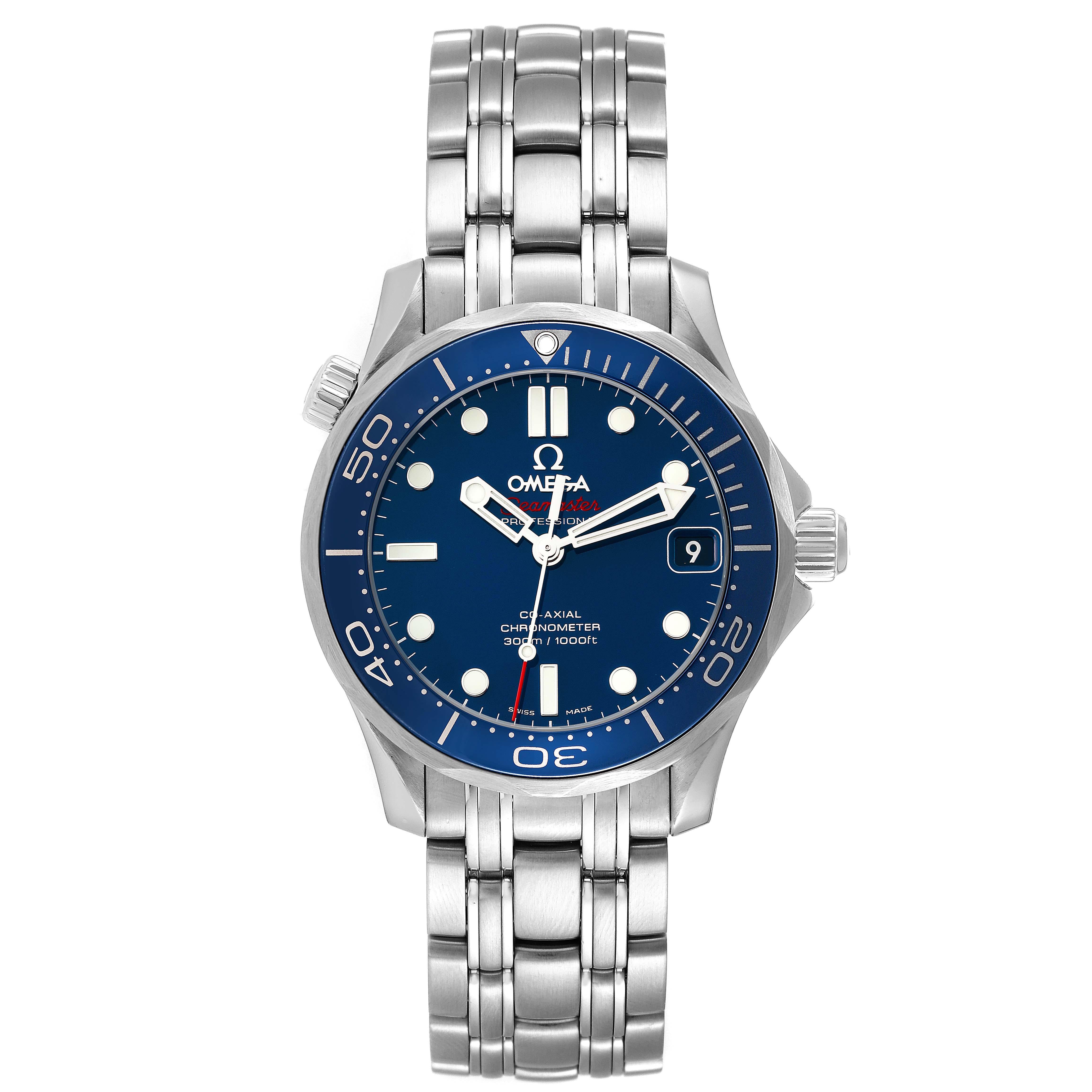 Omega Seamaster Diver 300M Midsize Automatic Watch 212.30.36.20.03.001 Box Card. Automatischer Chronometer, Werk mit Co-Axial Hemmung und rhodinierter Oberfläche. Gehäuse aus Edelstahl mit einem Durchmesser von 36.25 mm. Omega-Logo auf der Krone.