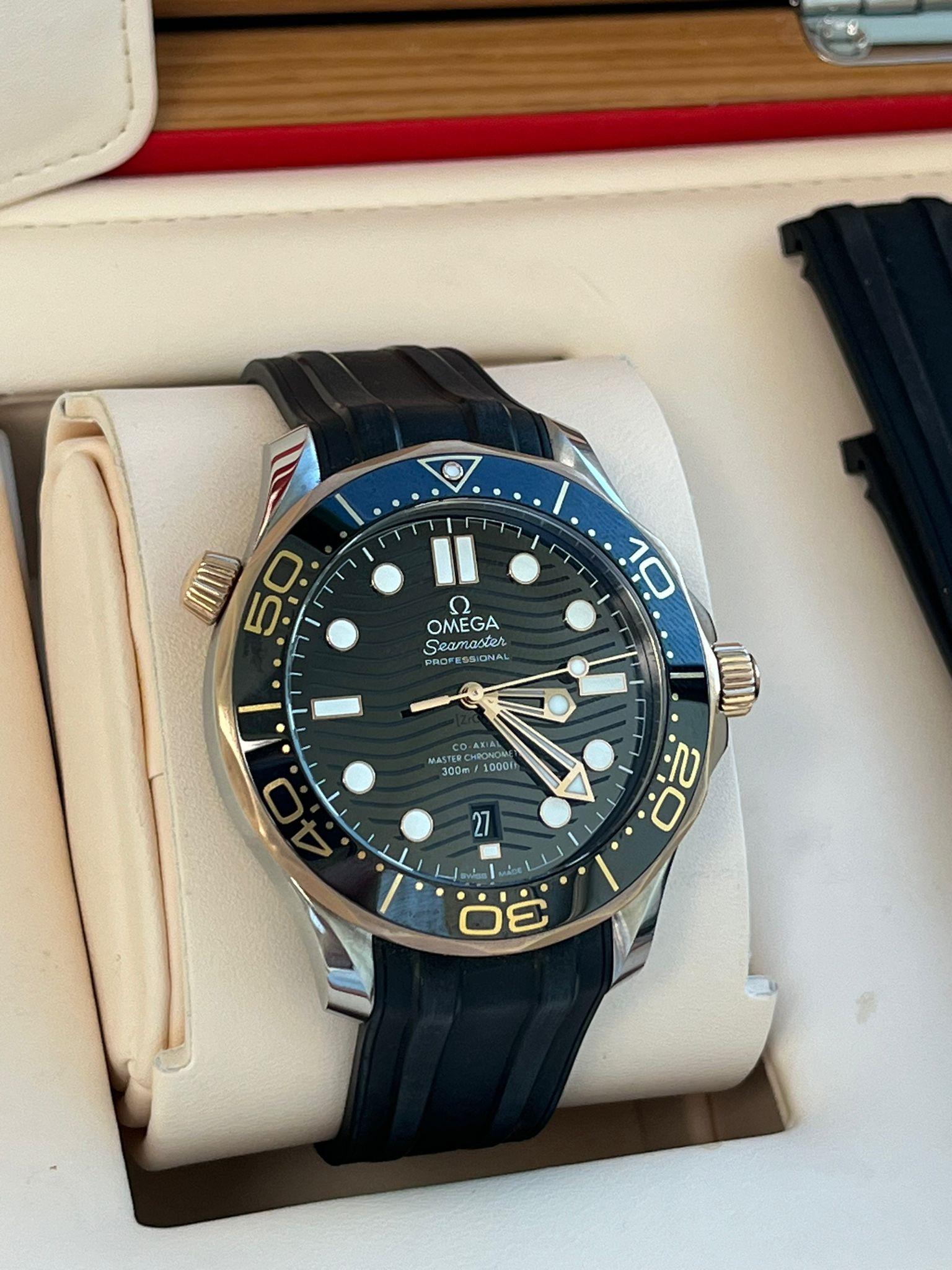 Omega Seamaster Diver 300M Acero Oro Amarillo Correa de caucho 210.22.42.20.01.002 Modernista