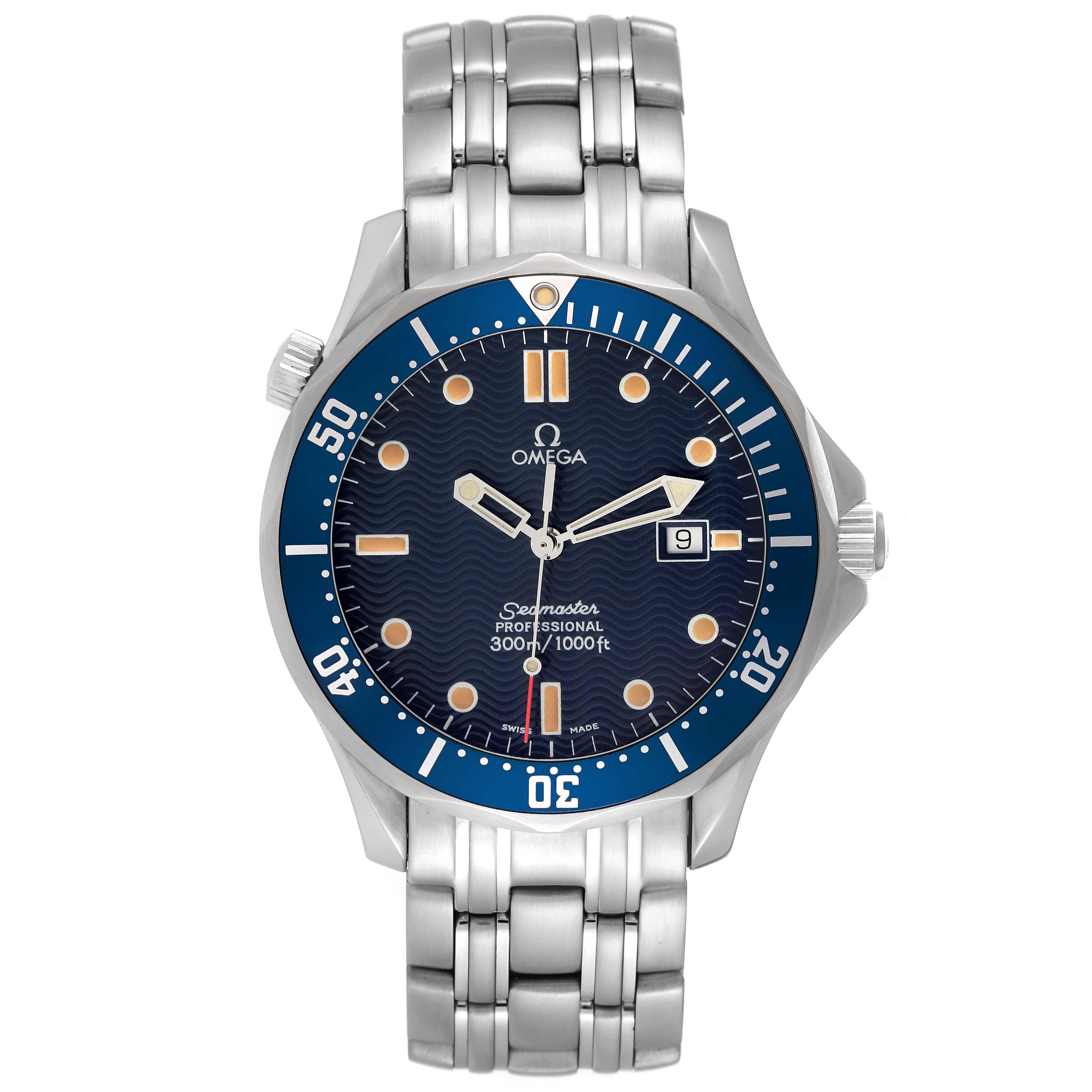 Omega Seamaster Diver James Bond Steel Mens Watch 2541.80.00 Card. Quartz movement. Stainless steel case 41 mm in diameter. Omega logo on the crown. Helium escape valve at 10 o'clock. Blue unidirectional rotating bezel. Scratch resistant sapphire