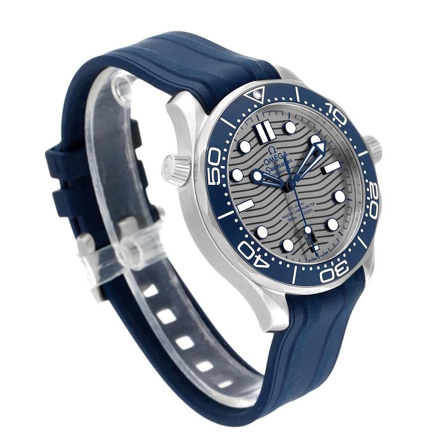 Omega Seamaster Diver Master Chronometer Uhr 210.32.42.20.06.001 Box Card im Zustand „Hervorragend“ in Atlanta, GA