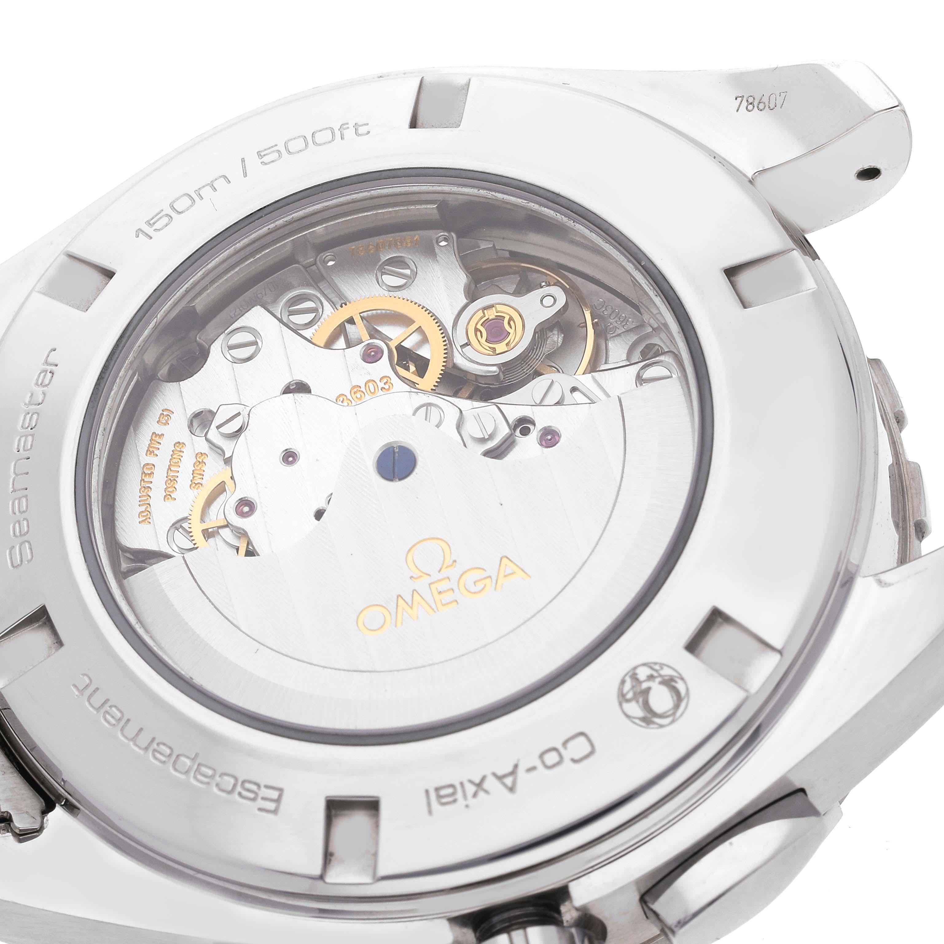 Omega Seamaster GMT Chronograph Steel Mens Watch 231.10.44.52.04.001 Box Card. Movimento automatico a carica automatica con funzioni GMT e cronografo. Cassa rotonda in acciaio inossidabile di 44 mm di diametro. Fondello in vetro zaffiro trasparente.