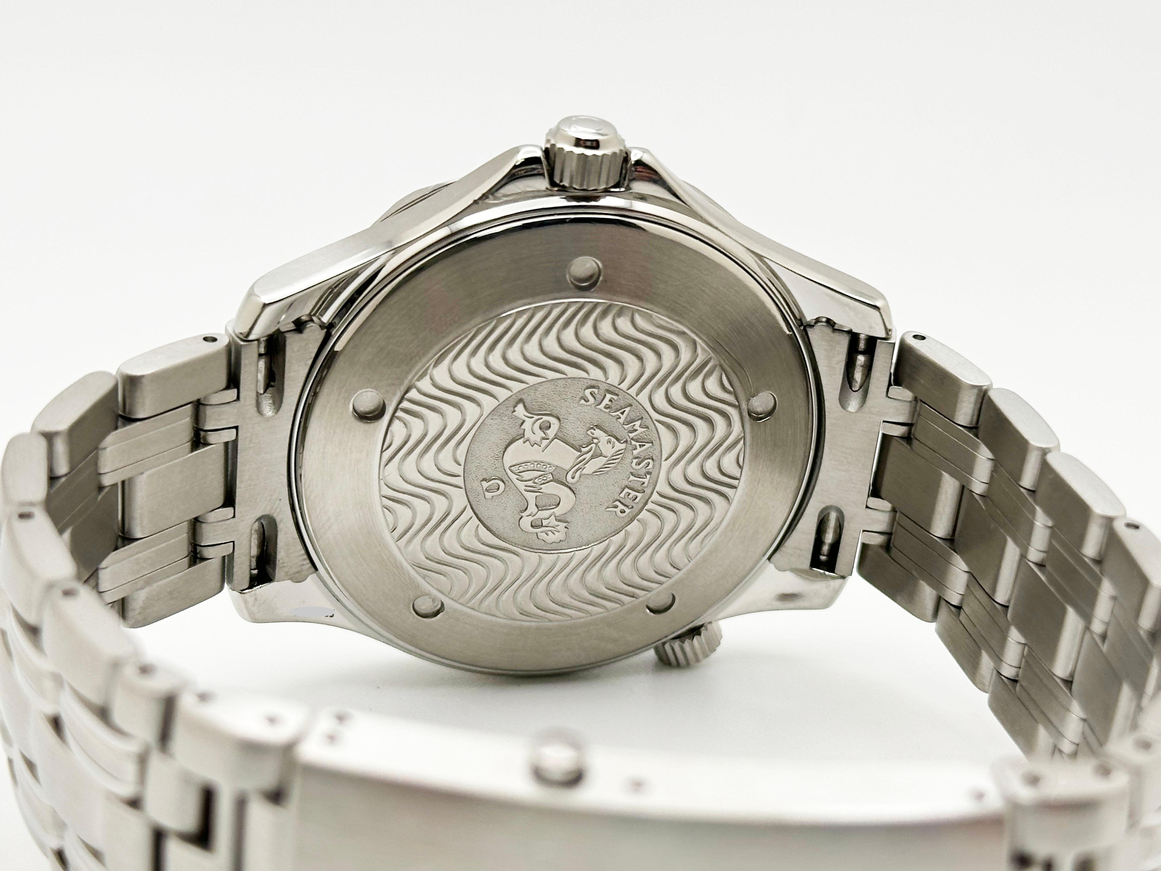 Omega Seamaster Golden Eye James Bond 2541.80.00 Blue Dial Stainless Steel 41mm en vente 2