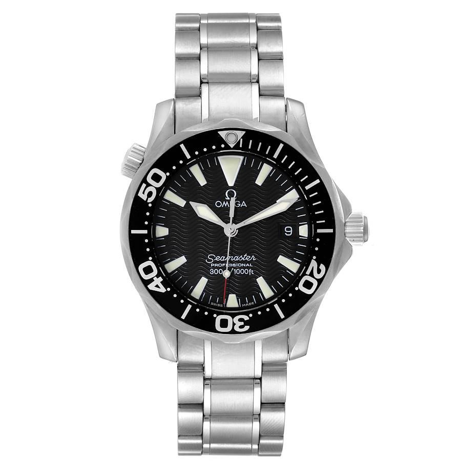Omega Seamaster James Bond 36 Midsize Black Dial Watch 2262.50.00. Quartz movement. Stainless steel case 36.25 mm in diameter. Omega logo on a crown. Unidirectional rotating black bezel. Scratch resistant sapphire crystal. Black wave decor dial with