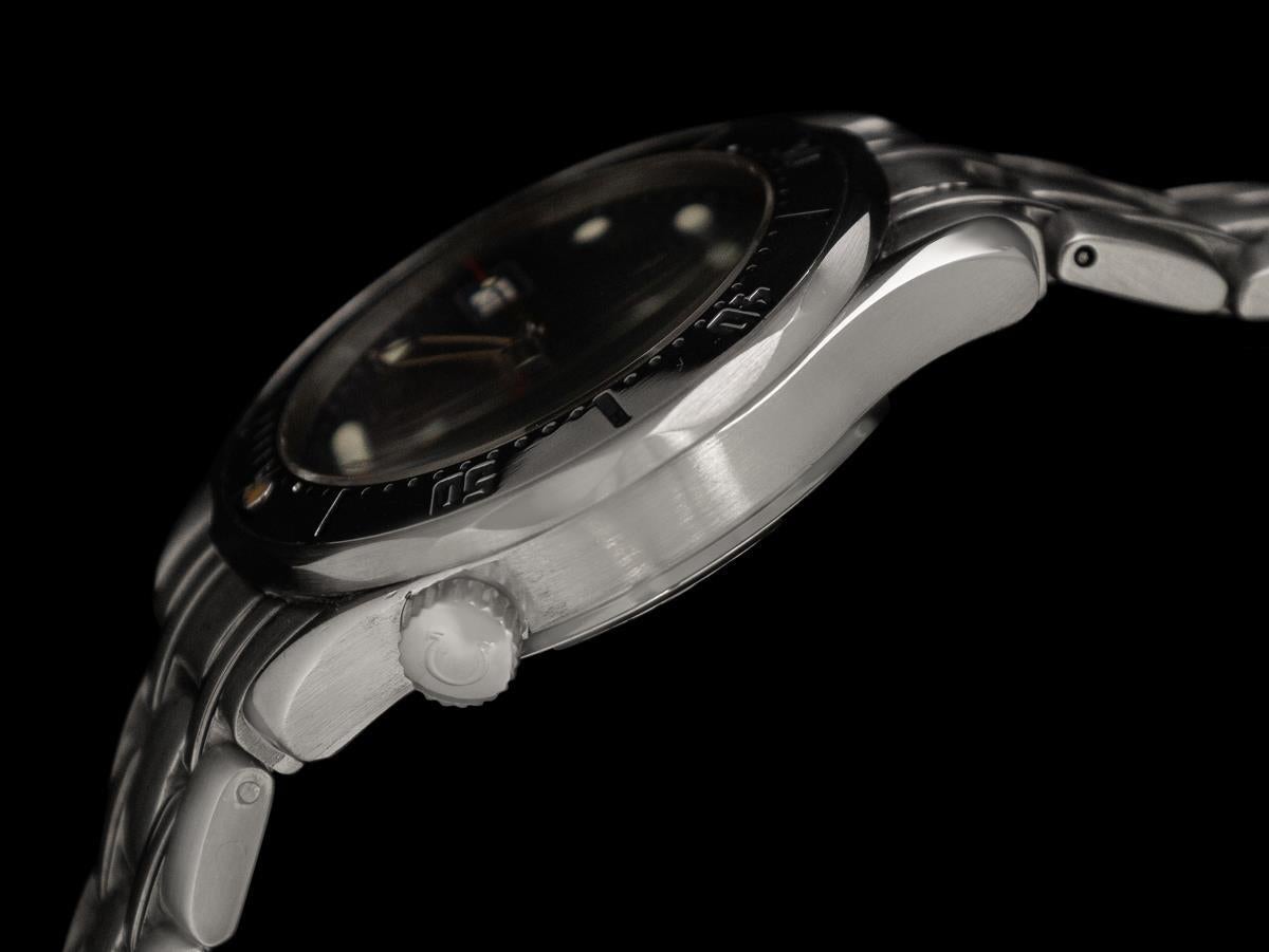 Uomo Omega Seamaster Midsize 300M Orologio subacqueo professionale, Acciaio inossidabile in vendita