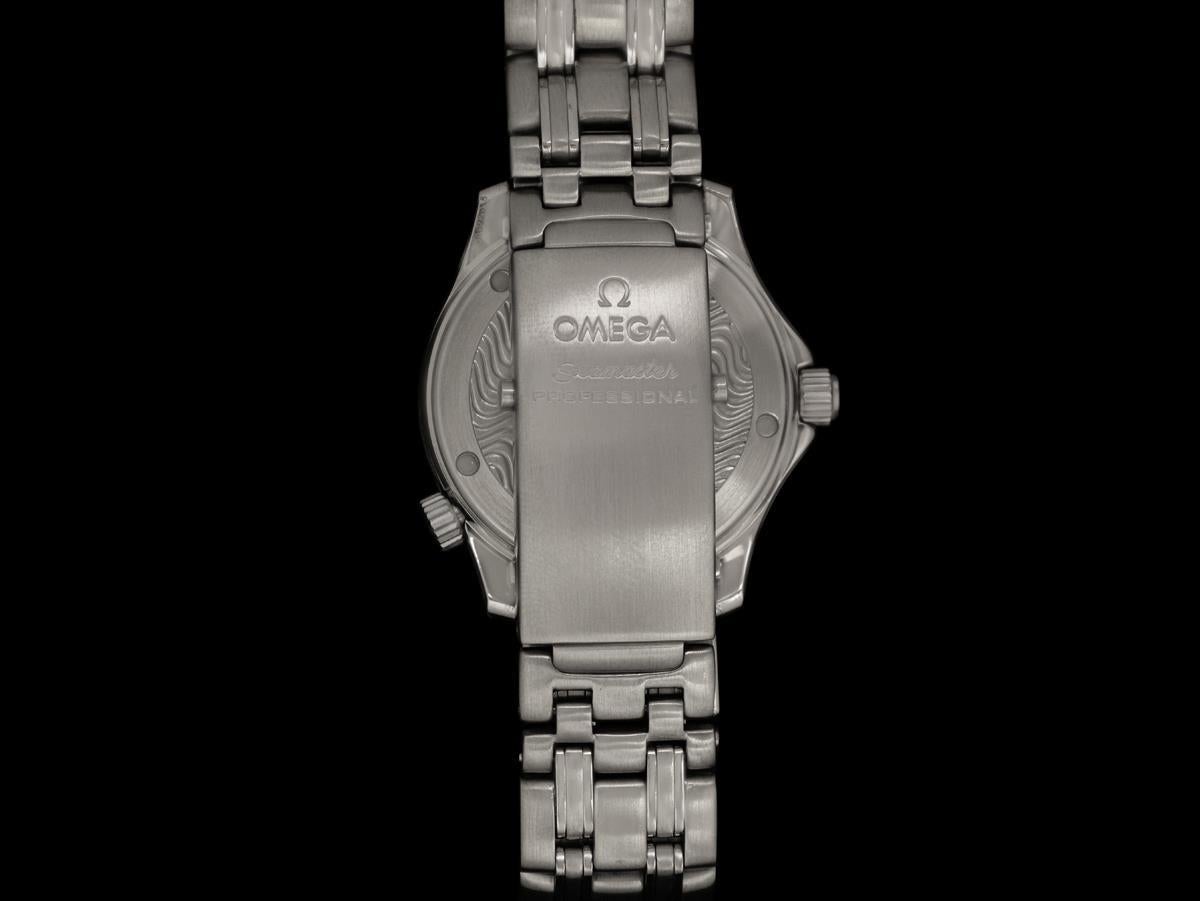Omega Seamaster Midsize 300M Orologio subacqueo professionale, Acciaio inossidabile in vendita 2