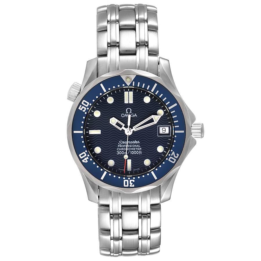 Omega Seamaster Midsize 36mm Blue Dial Steel Herrenuhr 2551.80.00 Karte. Automatisches Uhrwerk mit Selbstaufzug. Gehäuse aus Edelstahl mit einem Durchmesser von 36::25 mm. Omega-Logo auf einer Krone. Blaue Lünette aus Edelstahl. Kratzfestes
