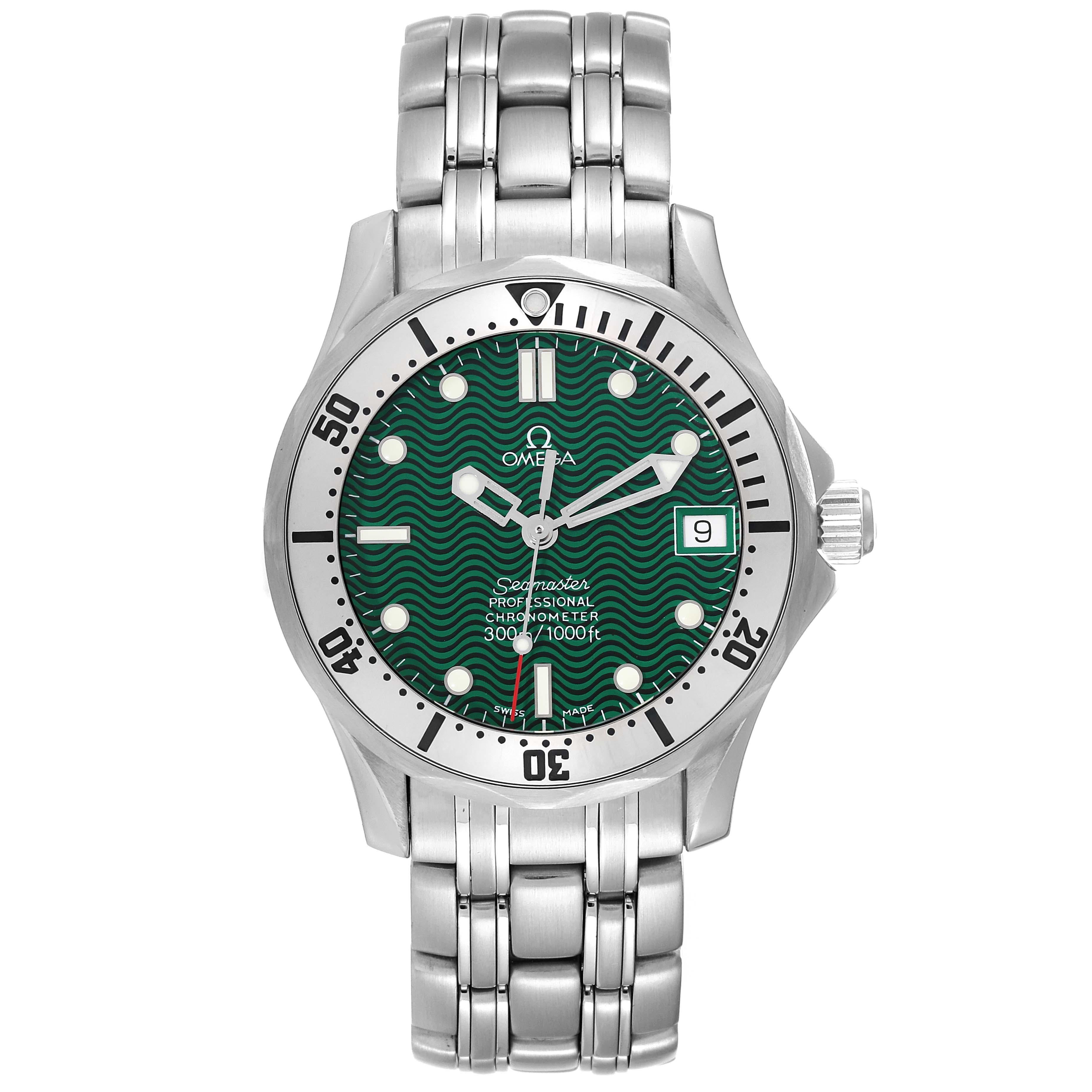 Omega Seamaster Midsize Jacques Mayol LE Stahl Herrenuhr 2553.41.00 Box-Karte. Offiziell zertifiziertes Chronometerwerk mit automatischem Aufzug. Gehäuse aus Edelstahl mit einem Durchmesser von 36.00 mm. Omega-Logo auf der Krone. Jacques Mayol 1996