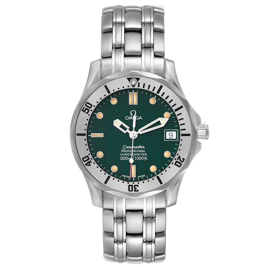 Omega Seamaster Midsize Jacques Mayol Limited Edition Herrenuhr 2553.41.00. Offiziell zertifiziertes Chronometerwerk mit automatischem Aufzug. Gehäuse aus Edelstahl mit einem Durchmesser von 36.25 mm. Omega-Logo auf der Krone. Jacques Mayol 1996