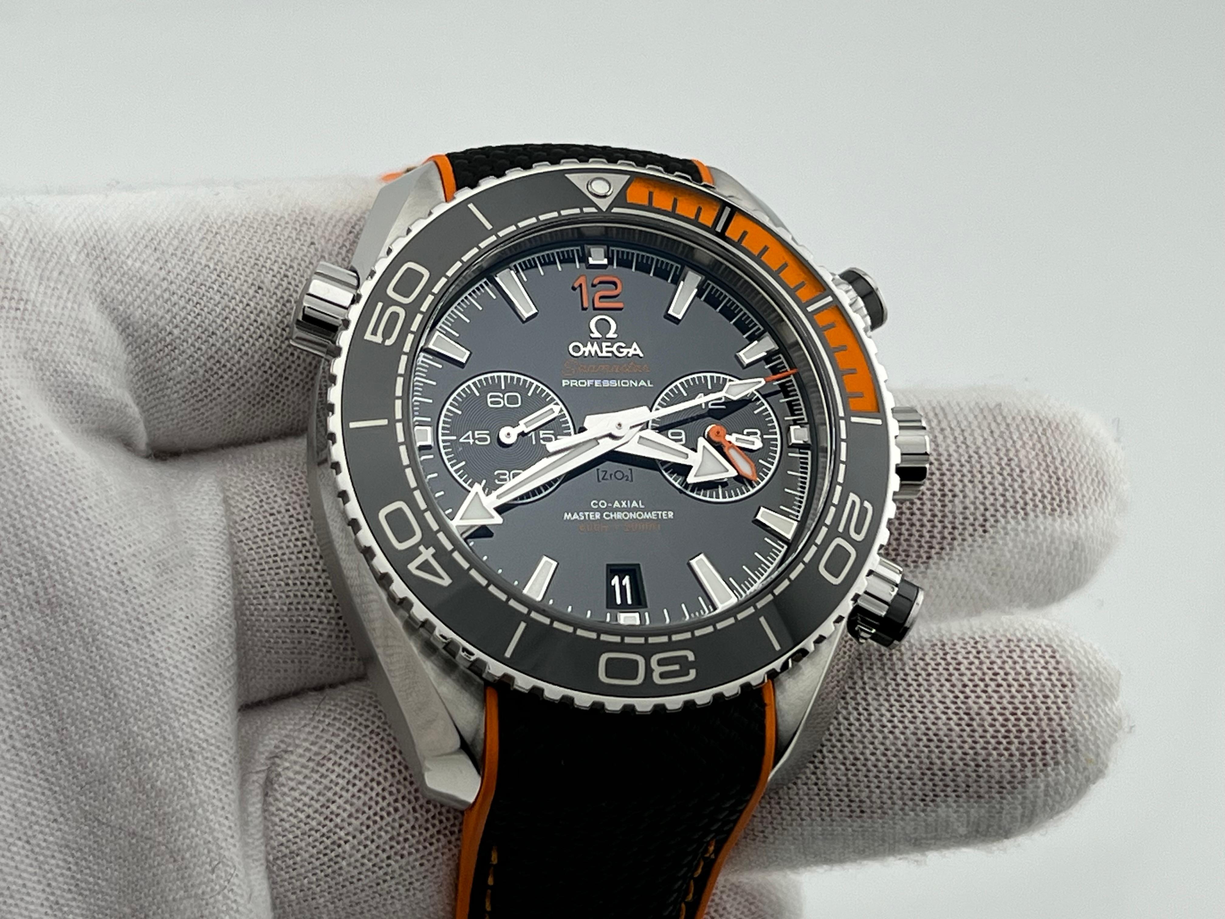 Omega Seamaster Planet Ocean 215.32.44.21.01.001 Steel Black Orange Box Paper 2