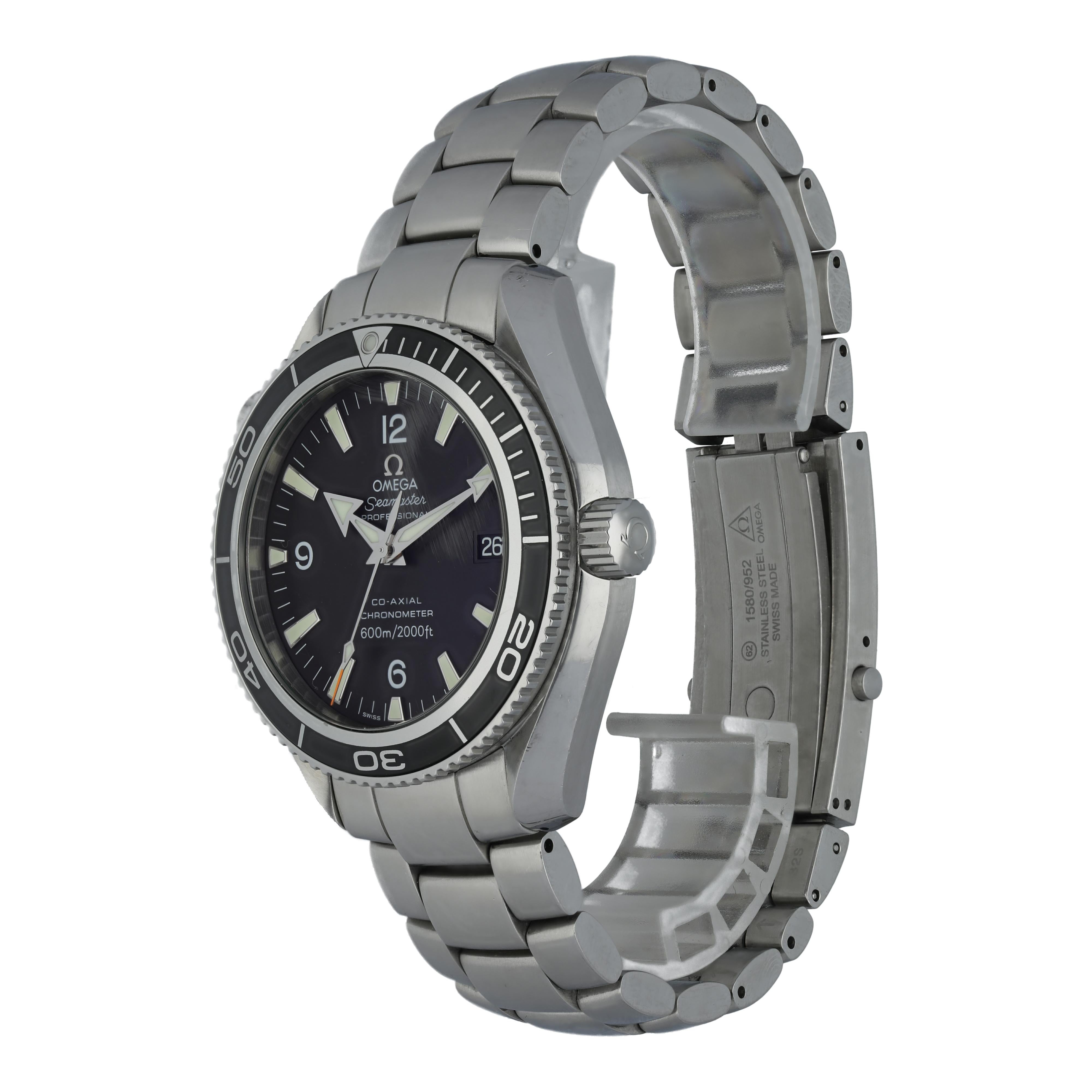 Omega Seamaster Planet Ocean 2201.50 Men's Watch. 
42mm Stainless Steel case. 
Stainless Steel Unidirectional rotating bezel. 
Black dial with Luminous Steel hands and index hour markers. 
Minute markers on the outer dial. 
Date display at the 3