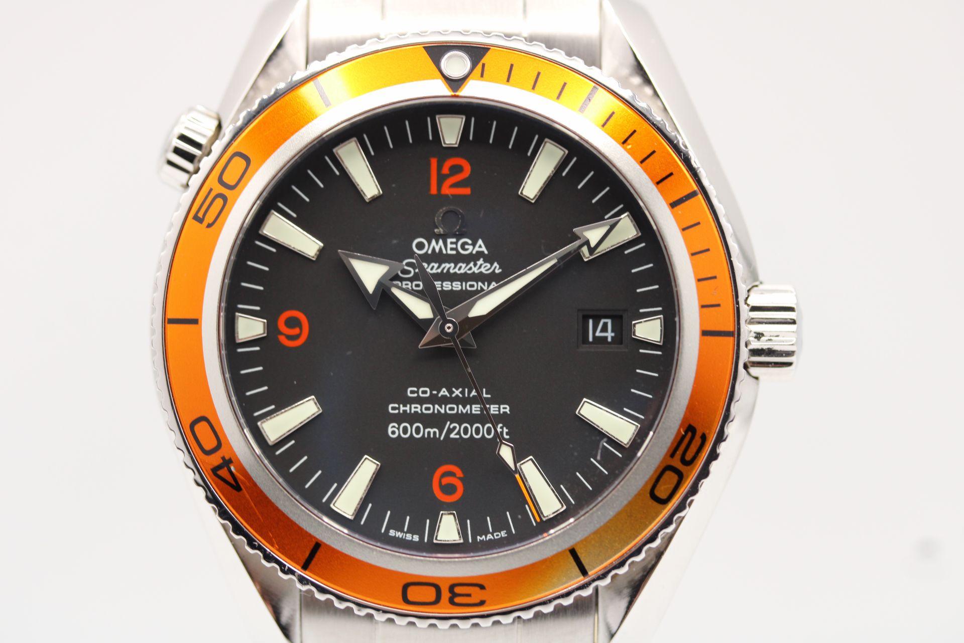 Omega Seamaster Planet Ocean 2209.50.00 In Excellent Condition In London, GB