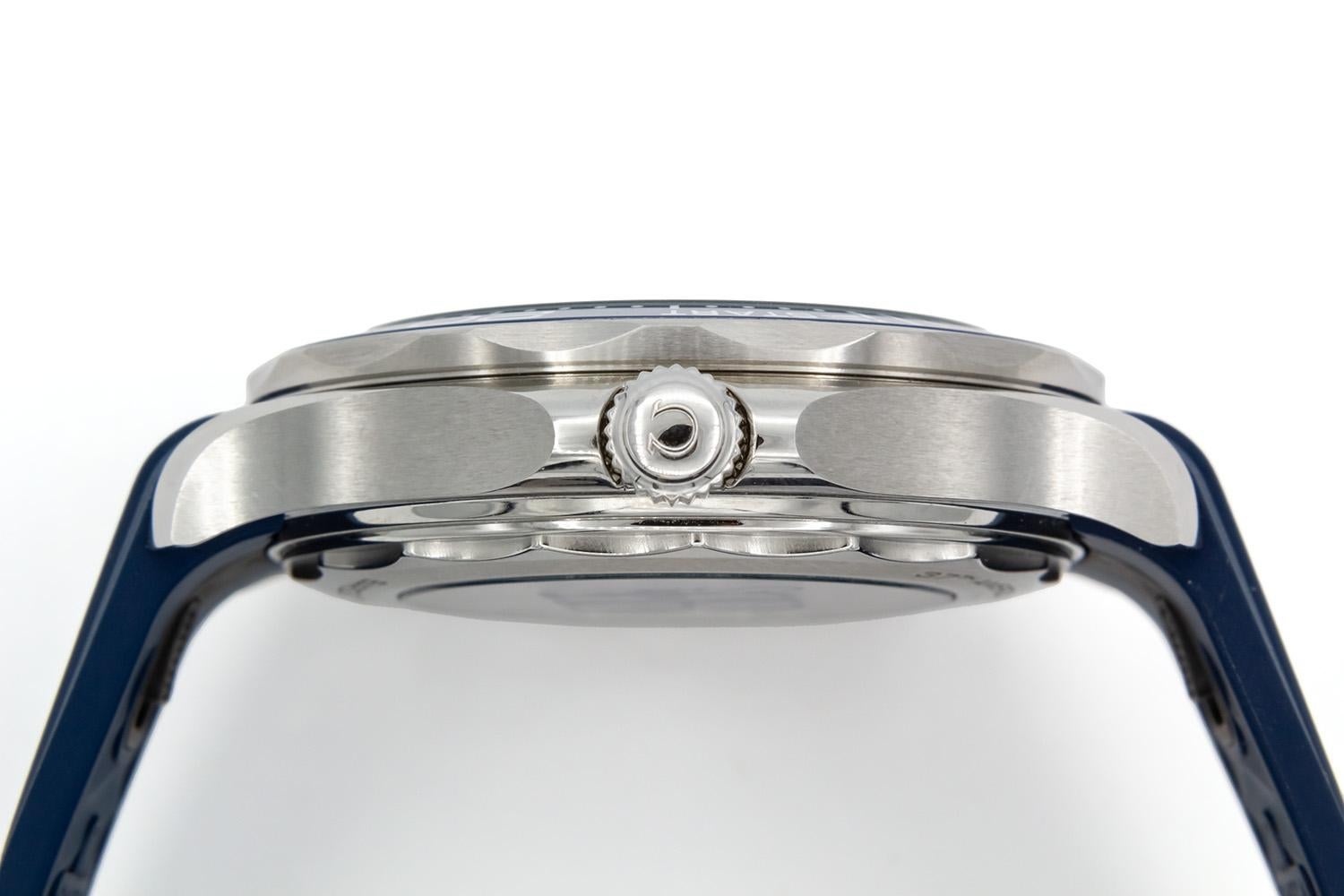 Omega Seamaster Planet Ocean 600m Co-Axial 232.32.42.21.04.001 Box & Papers 42mm 2