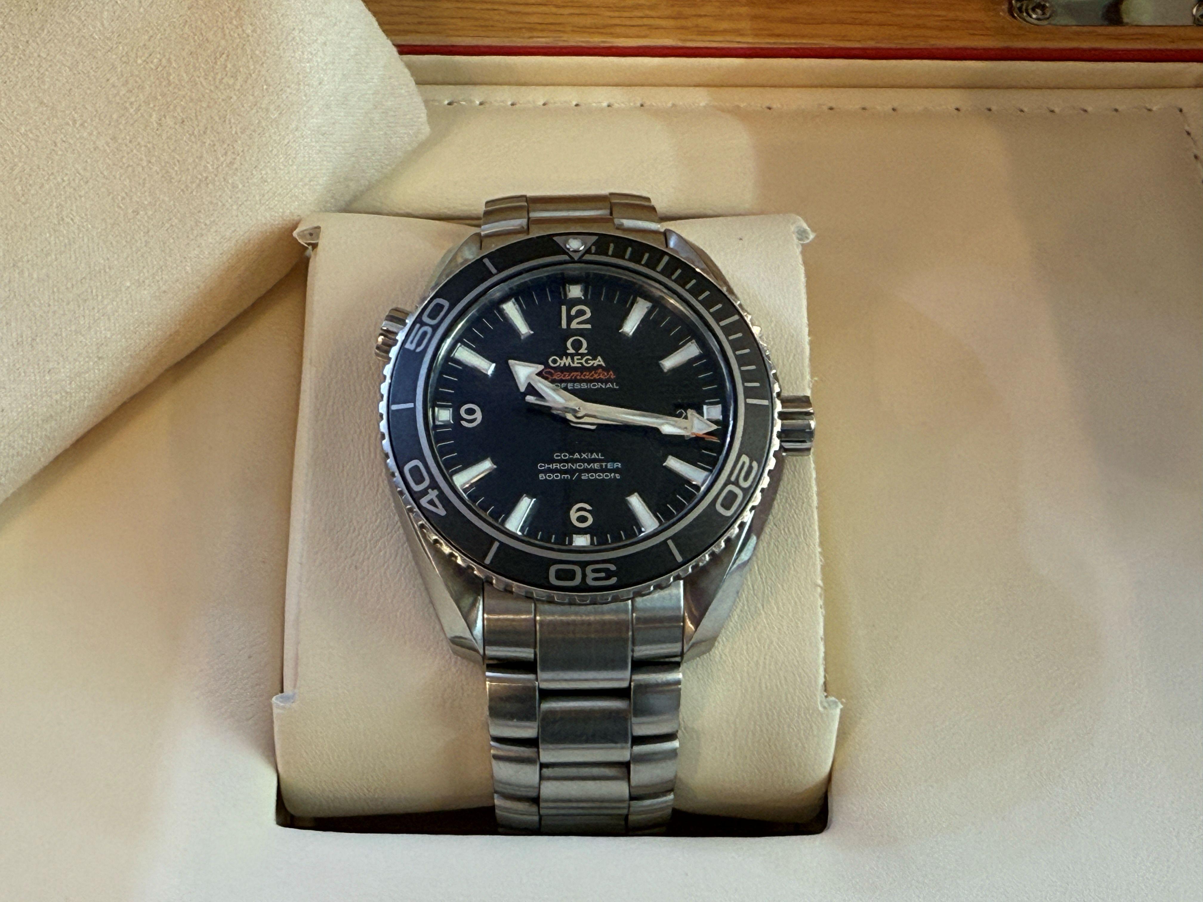 Femenino o masculino Omega Seamaster Planet Ocean 600M Co-Axial Master Chronometer 39.5mm en venta