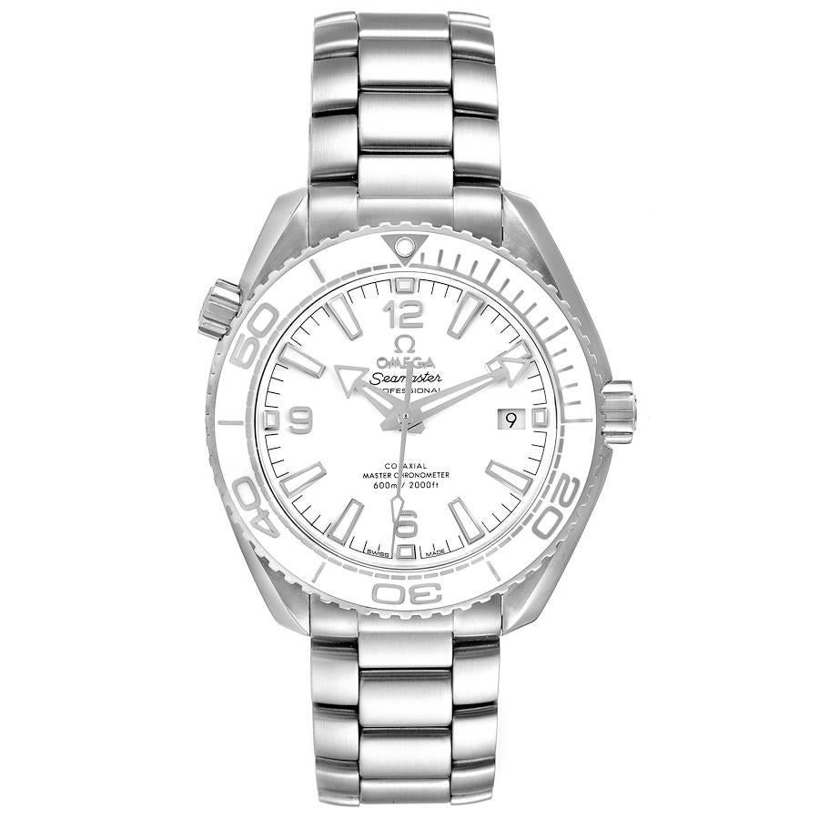 Omega Seamaster Planet Ocean 600M Herrenuhr 215.30.40.20.04.001 Box-Karte. Automatisches Uhrwerk mit Co-Axial-Hemmung. Zertifizierter Meisterchronometer, METAS-geprüft, resistent gegen Magnetfelder bis 15.000 Gauss. Freischwingende Unruh mit
