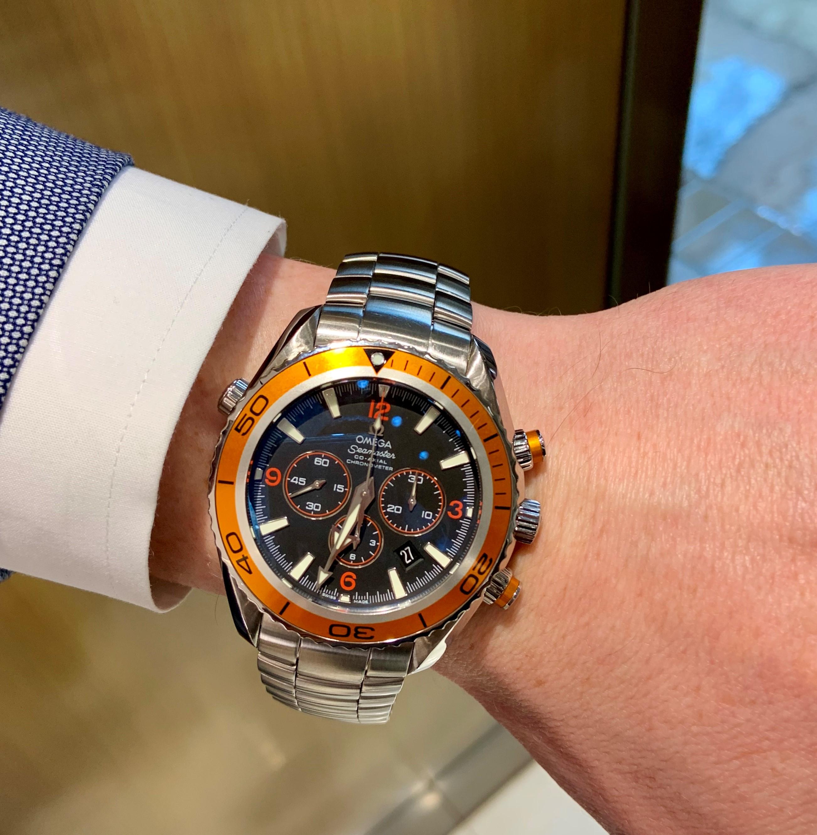 OMEGA Seamaster Planet Ocean Chronograph Watch In Excellent Condition In Dallas, TX
