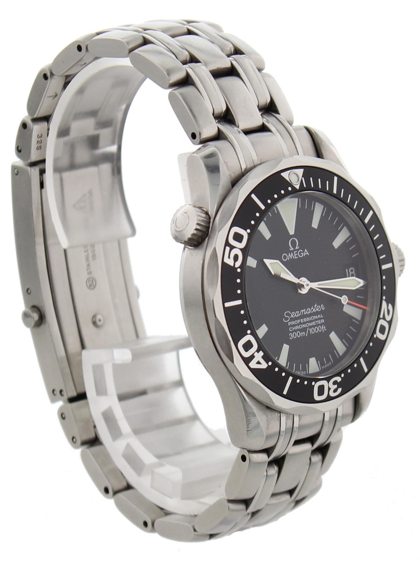 Omega Seamaster Professional 2252.50.00 Midsize Automatic Watch im Zustand „Hervorragend“ in New York, NY