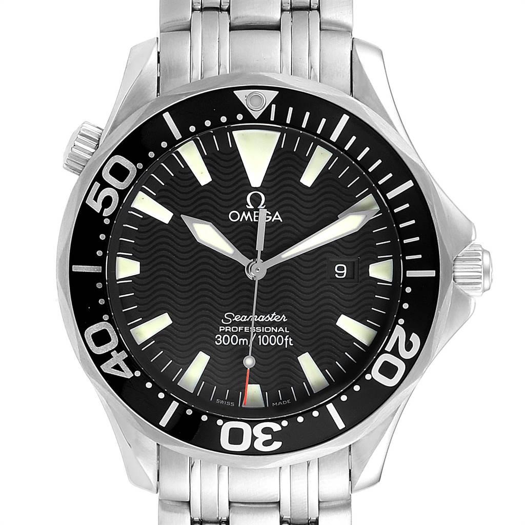 Omega Seamaster Professional 300m Quartz Watch 2064.50.00. Quartz movement. Stainless steel round case 41.5 mm in diameter. Black unidirectional rotating bezel. Scratch resistant sapphire crystal. Black wave decor dial with luminous index hour