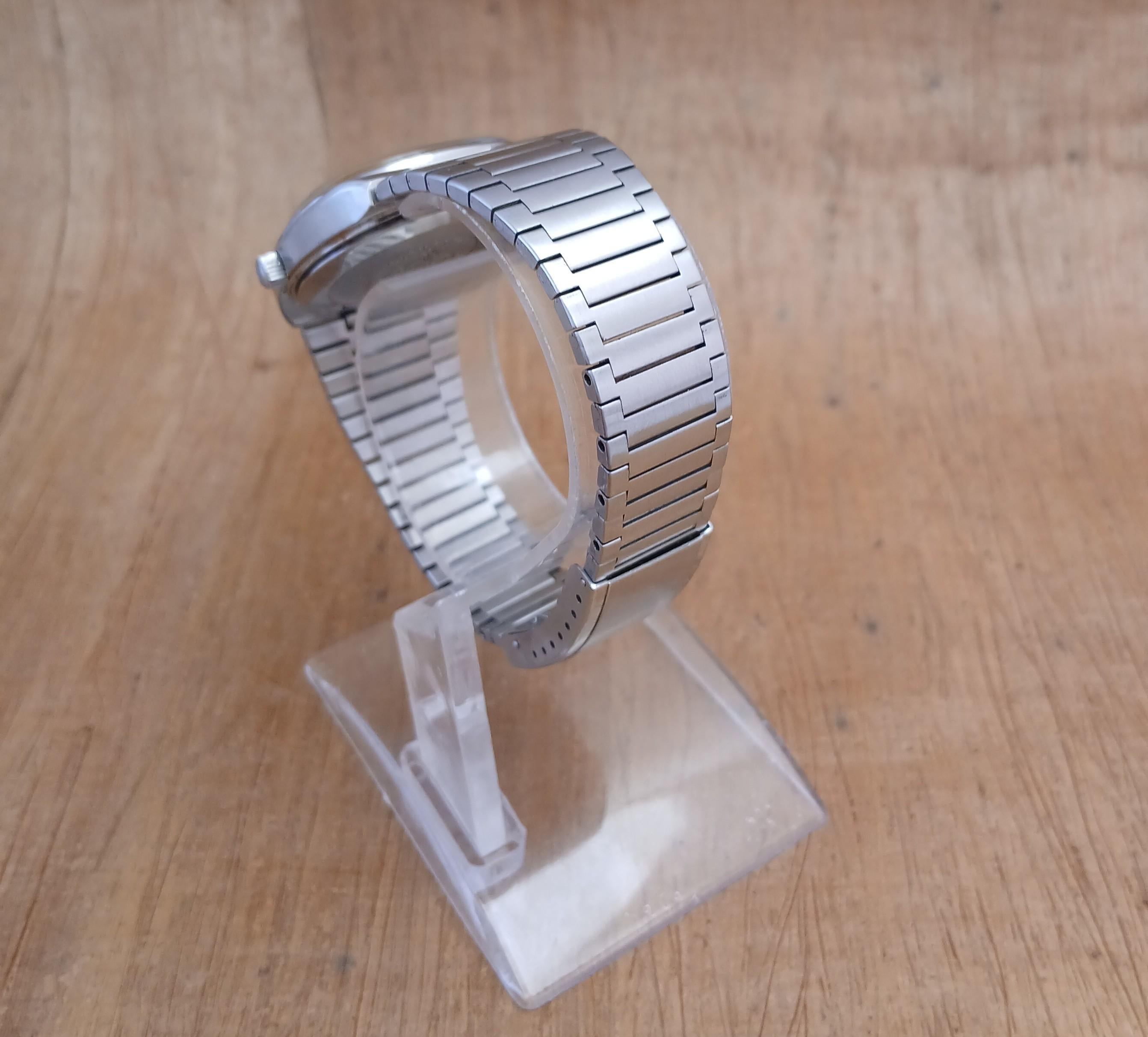 Omega Seamaster Ref 1660207 Automatik Datum Silber Zifferblatt Stahlband Uhr Herren im Angebot