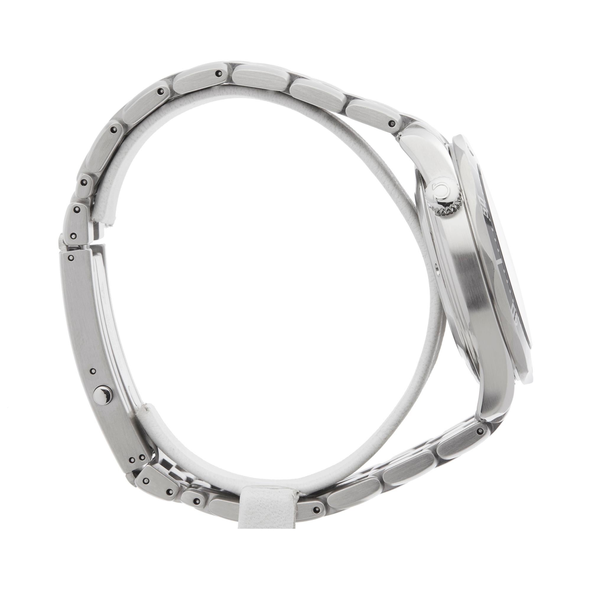 Men's Omega Seamaster Stainless Steel 21230416101001 Wristwatch