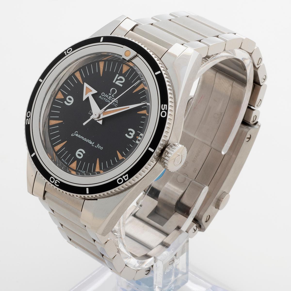 Omega Seamaster Trilogy 1957, Limited Edition (3557). Rotating Bezel. Full Set. In Excellent Condition In Canterbury, England