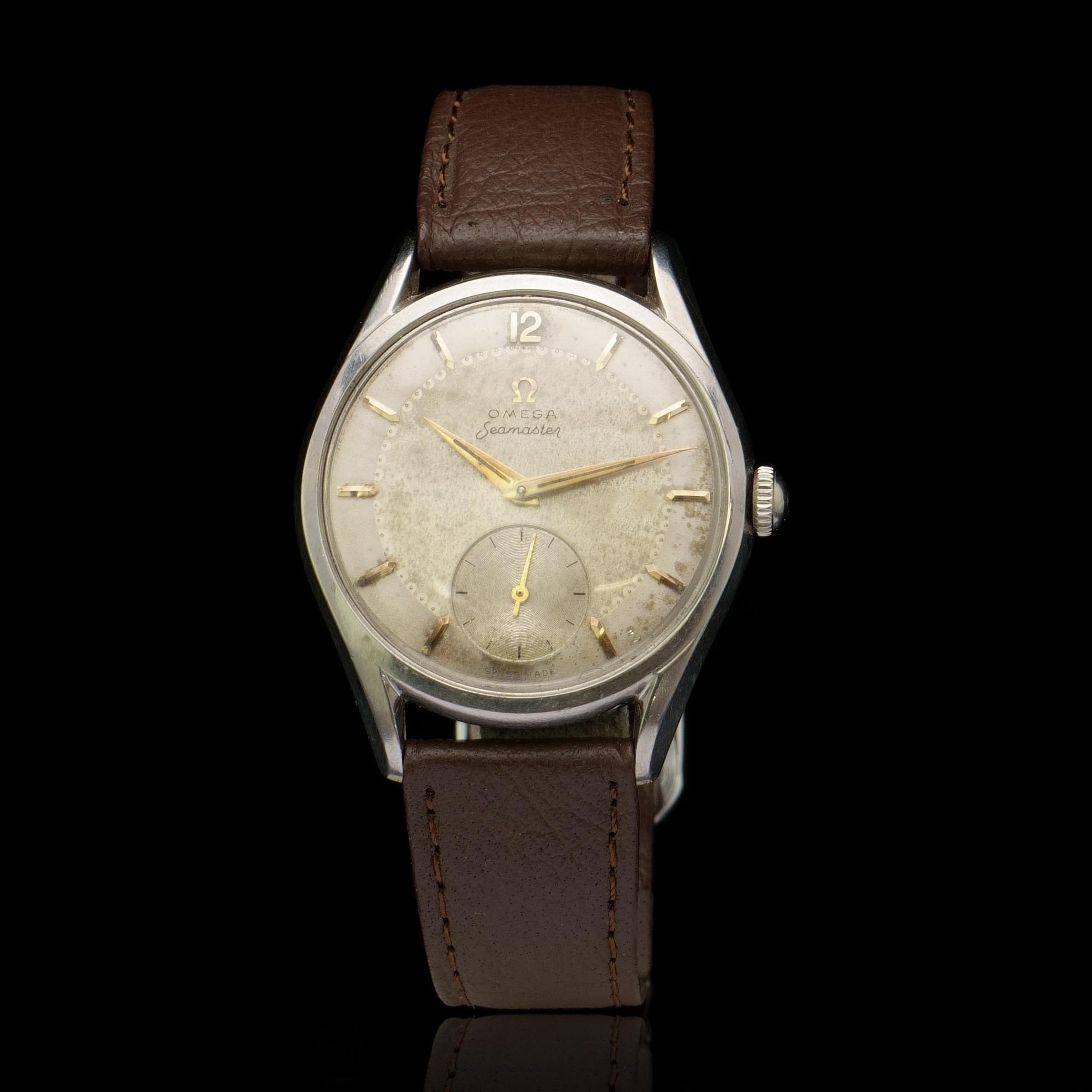 Omega Seamaster Vintage Wristwatch
Made in 1950's//1960's

Movement: Manual Winding Cal 267
Case Material: Stainless Steel
Strap: Leather
Case Size: 36 mm
Weight: 37.24 grams

Condition: Like new