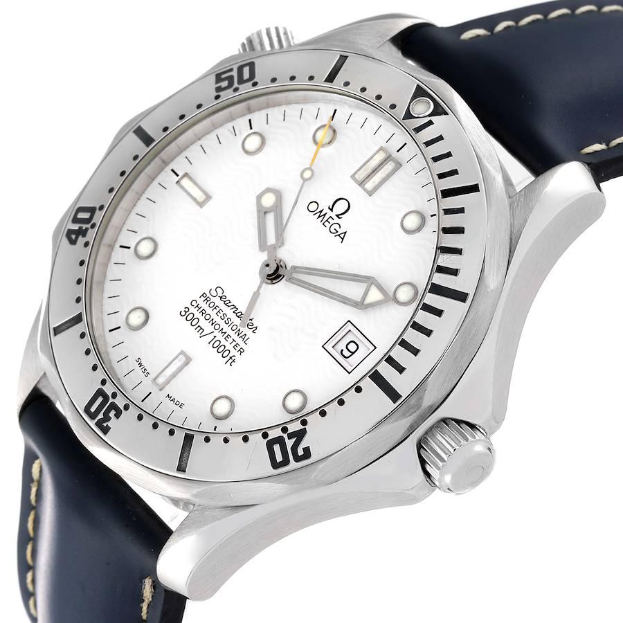 Omega Seamaster Weiß Wave Decor Zifferblatt Stahl 300m Uhr 2532.20.00 im Zustand „Gut“ in Atlanta, GA