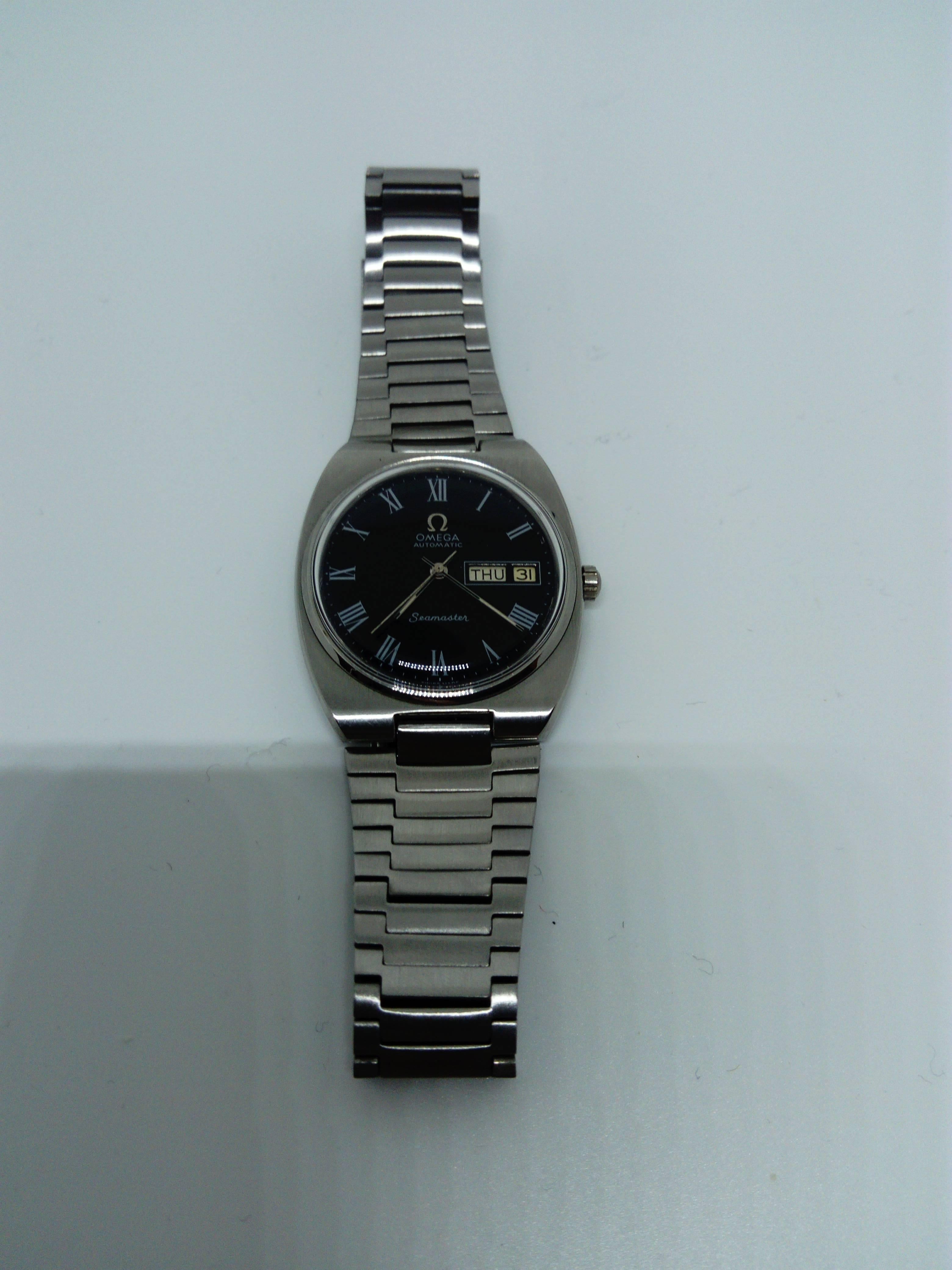 Omega
Seamaster
Day and date
Steel, steel bracelet. Black dial.
Automatic
36 x 38 mm