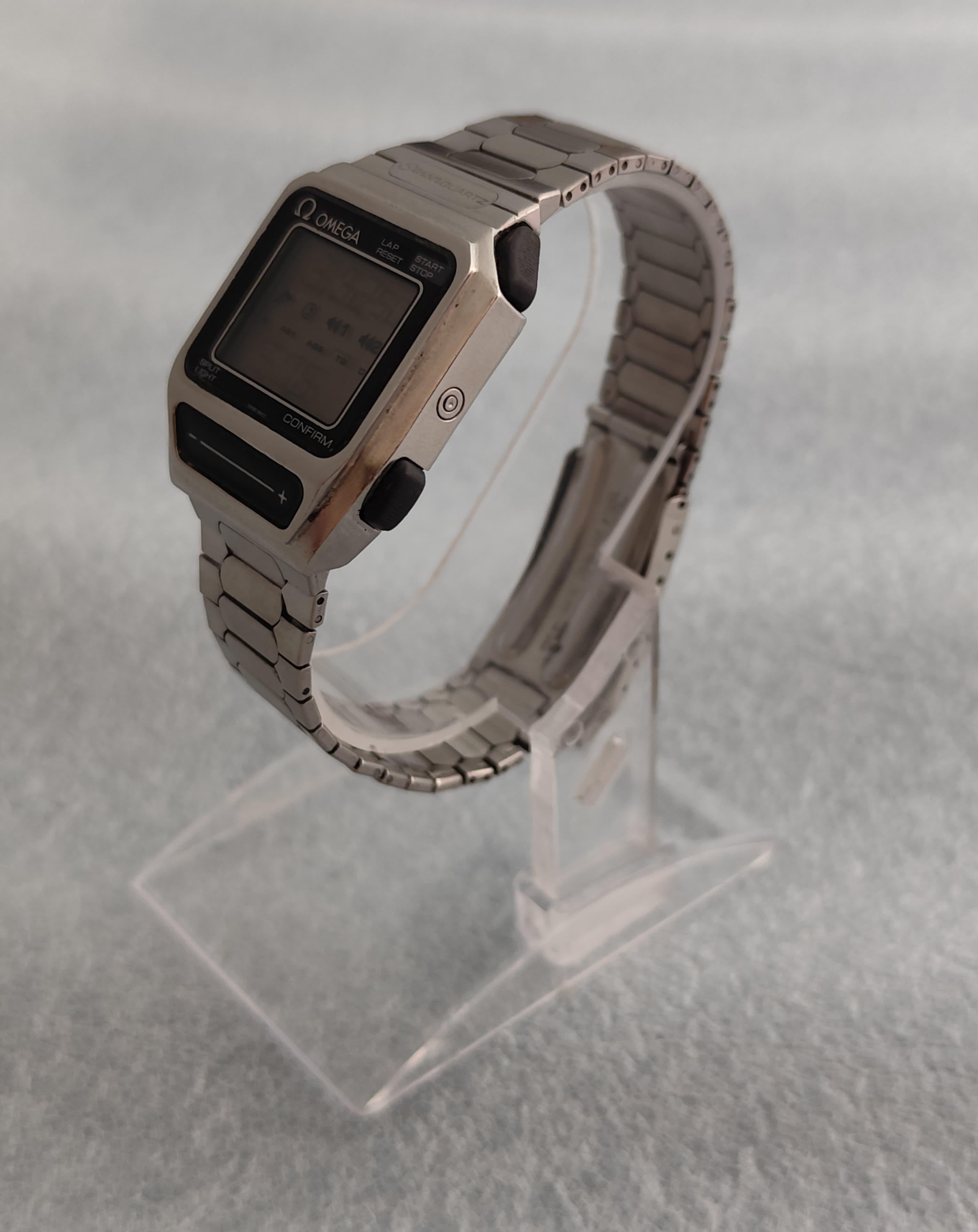 Omega Sensorquartz Stainless Steel 1640 LCD Quartz Watch For Sale 10