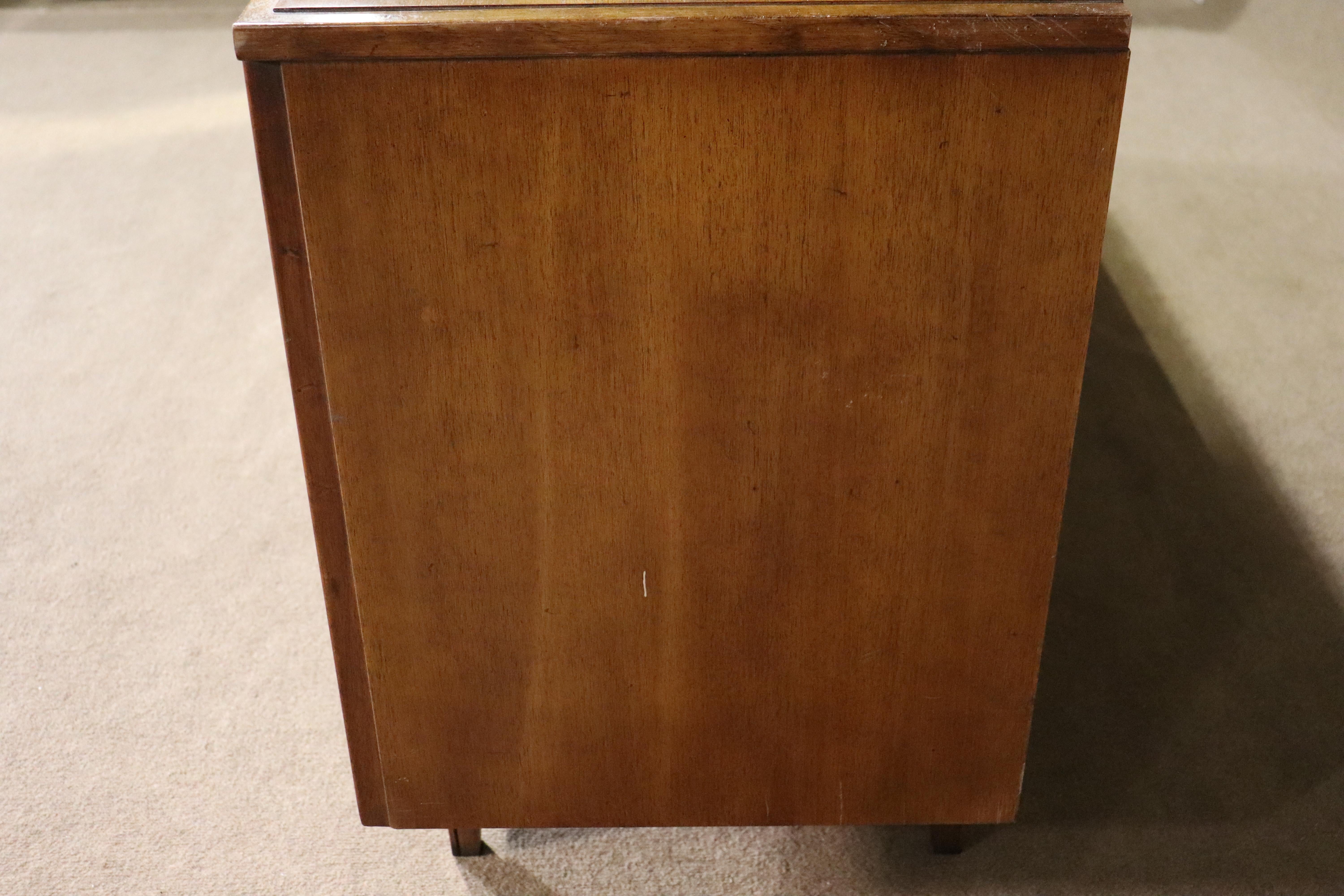 'Omega' Series Dresser by Thomasville For Sale 2
