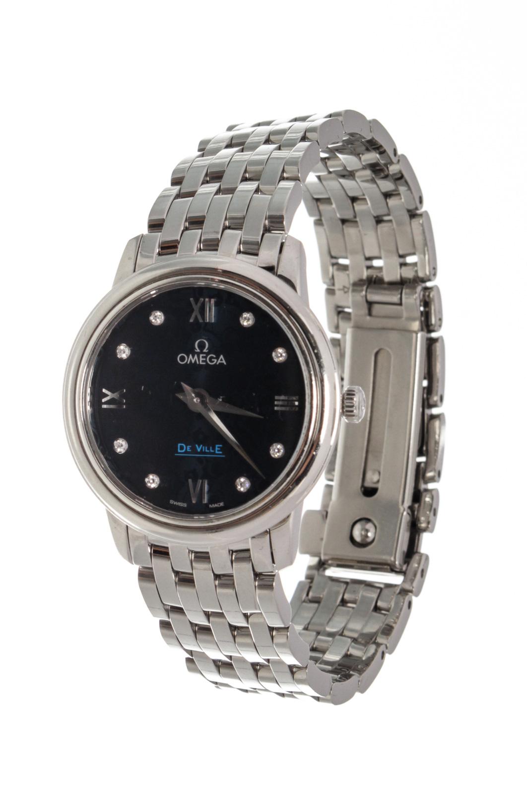 Omega Silver De Ville Prestige Watch with silver-toneÂ hardware.

52970MSC