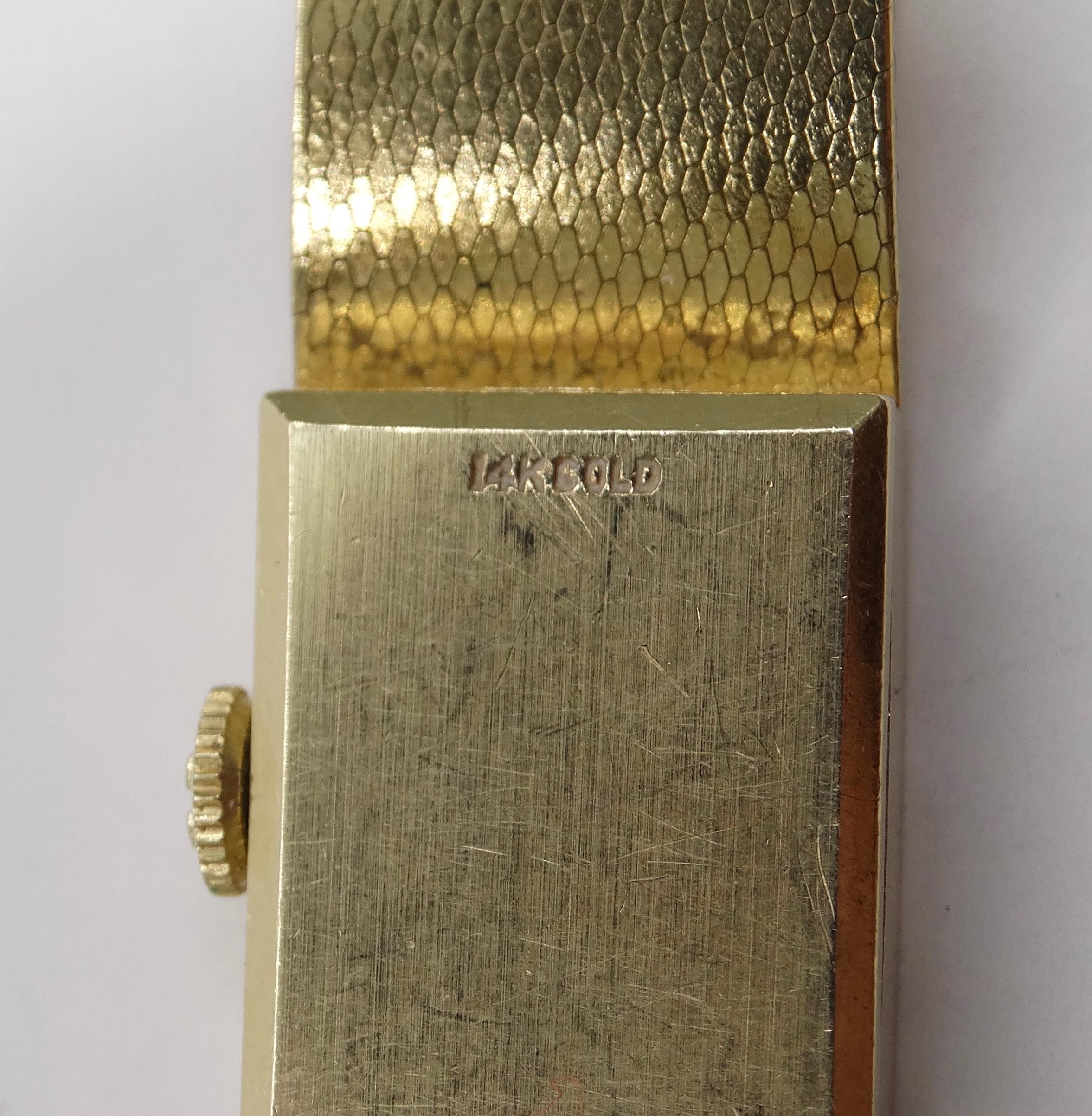 Omega Solid 14k Gold Watch In Excellent Condition For Sale In Scottsdale, AZ