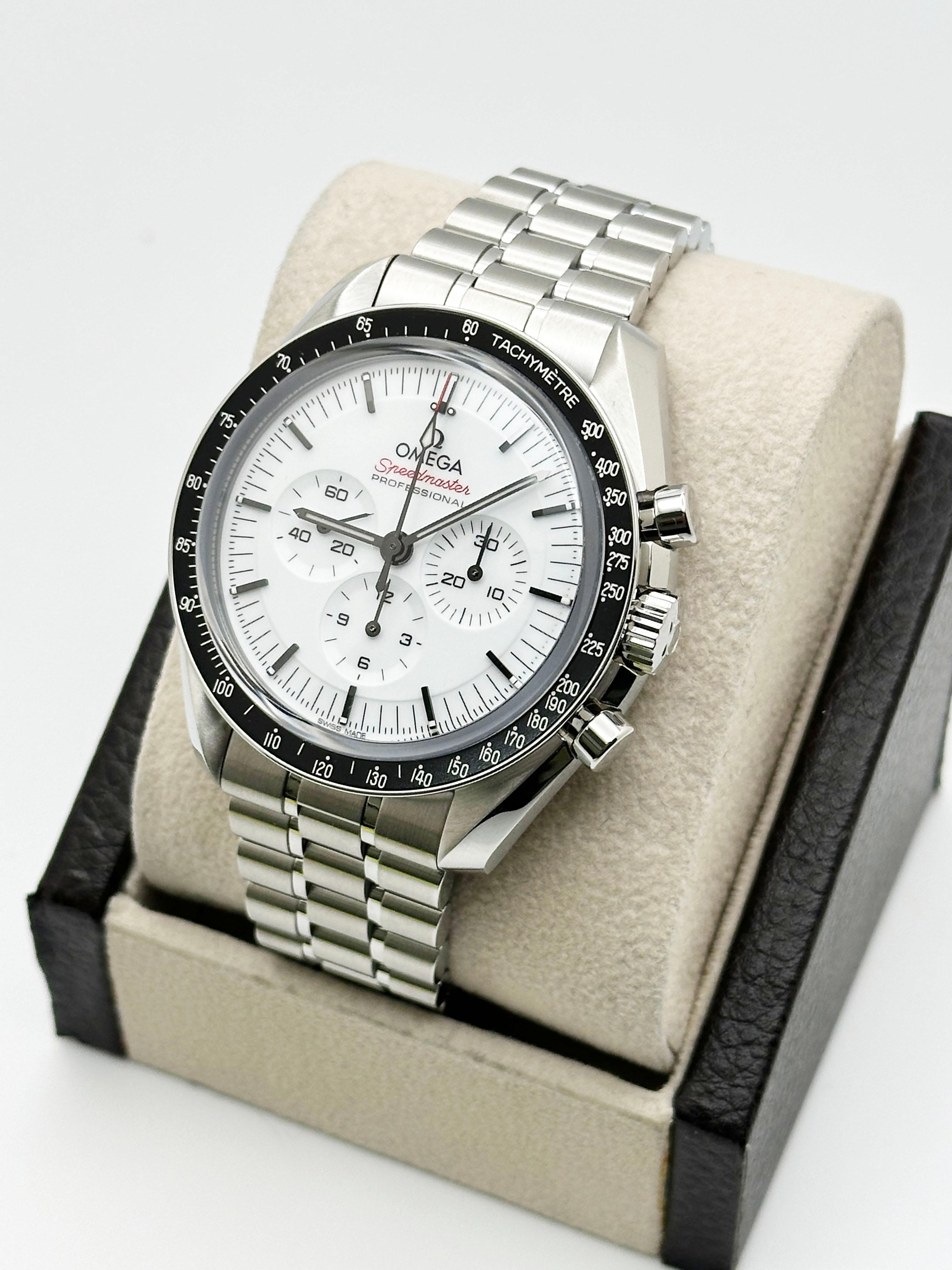 Omega Speedmaster 310.30.42.50.04.001 Moonwatch Professional Steel Box Paper 2