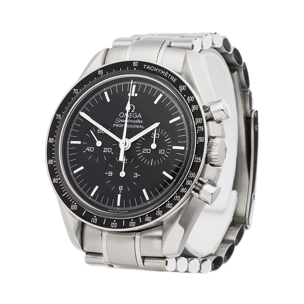Reference: W5243
Manufacturer: Omega
Model: Speedmaster
Model Reference: 35605000
Age: Circa 2000's
Gender: Men's
Box and Papers: Box and Certificate of Authenticity
Dial: Black Baton
Glass: Plexiglass
Movement: Mechanical Wind
Water Resistance: To