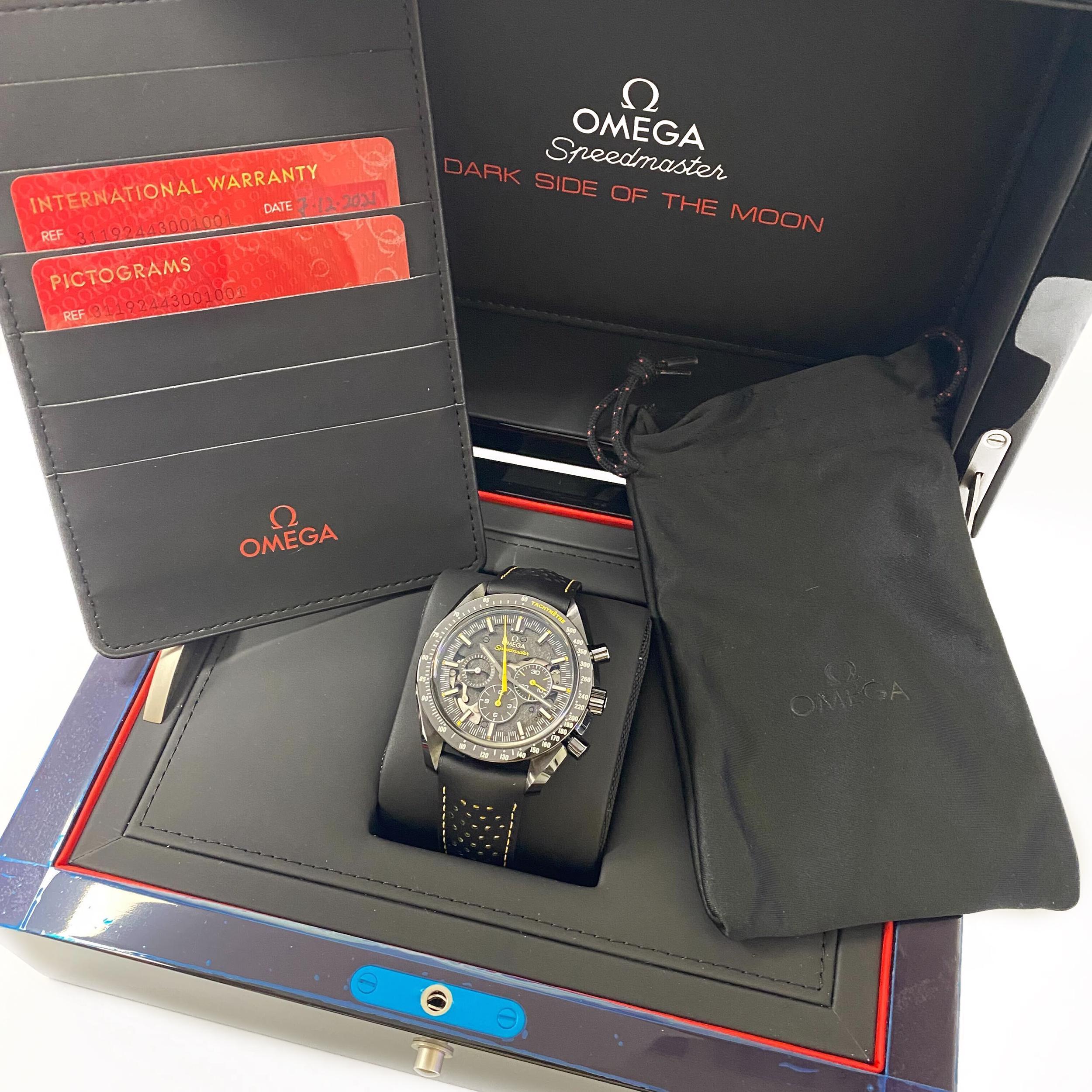 Omega Speedmaster Apollo 8 Dark Side of the Moon Mens Watch 311.92.44.30.01.001 In New Condition In New York, NY