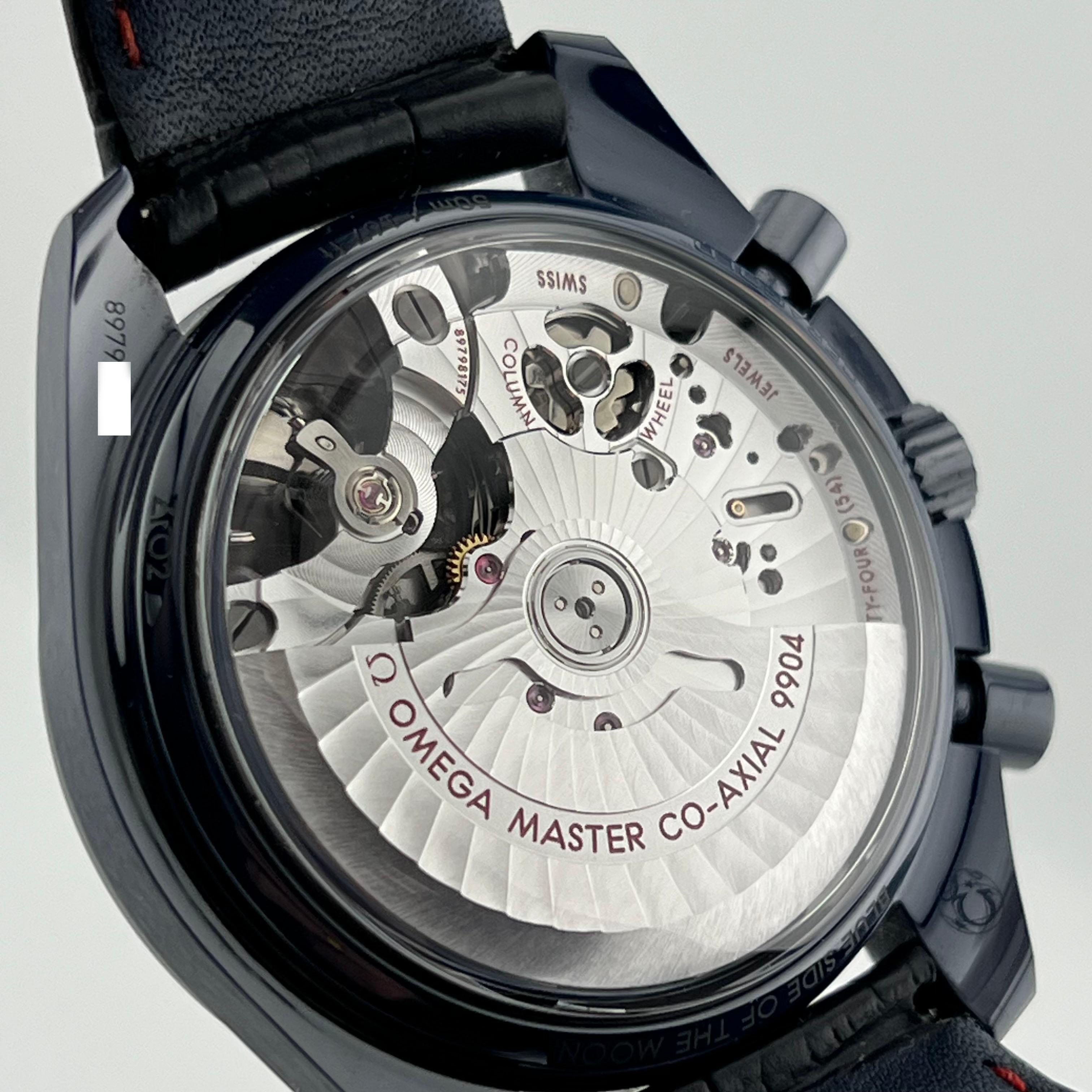Omega Speedmaster Blu Ceramica AVENTURINE 304.93.44.52.03.002 Scatola in Pelle Carta in vendita 3