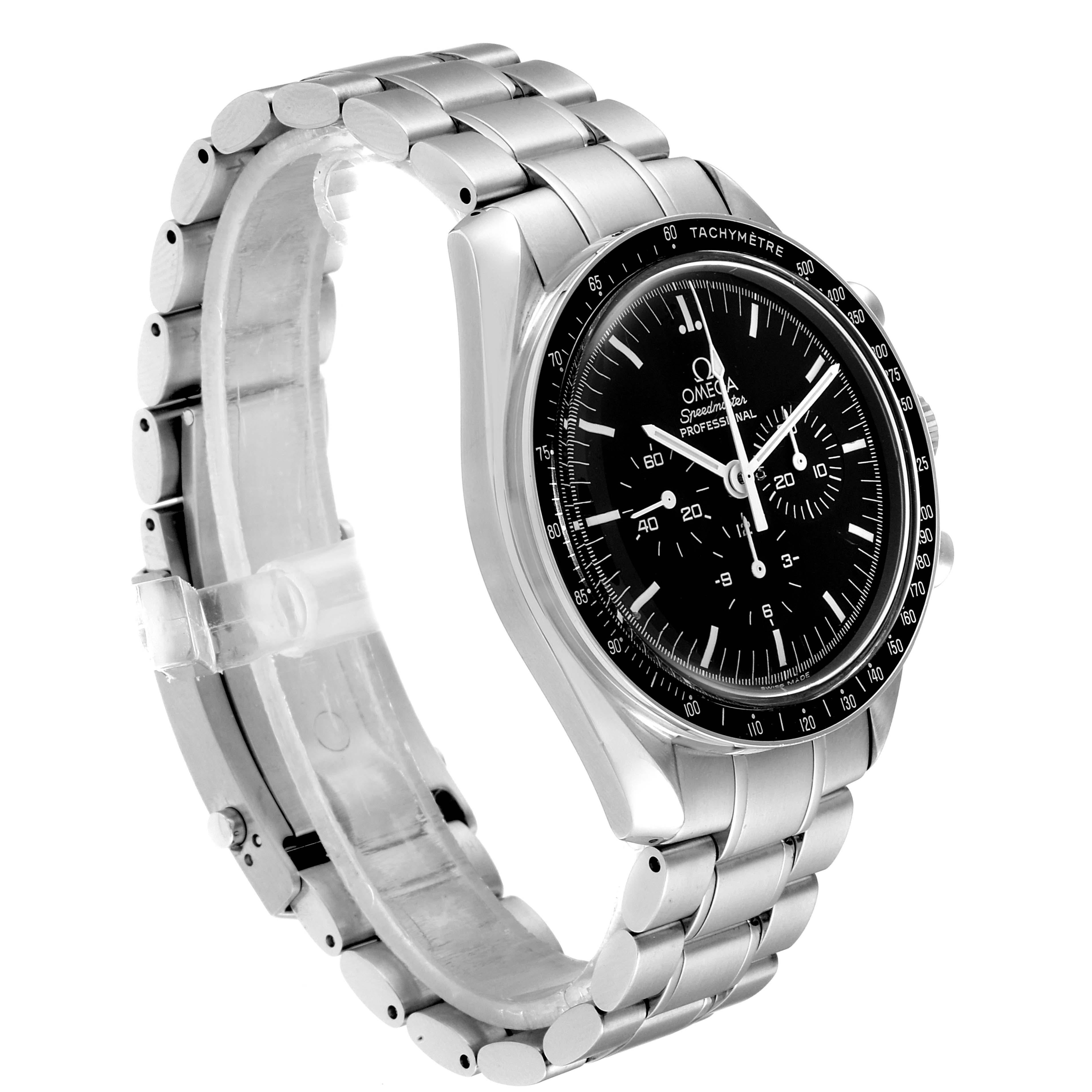 Omega Speedmaster Chronograph Men’s MoonWatch 3570.50.00 Box Card In Excellent Condition For Sale In Atlanta, GA