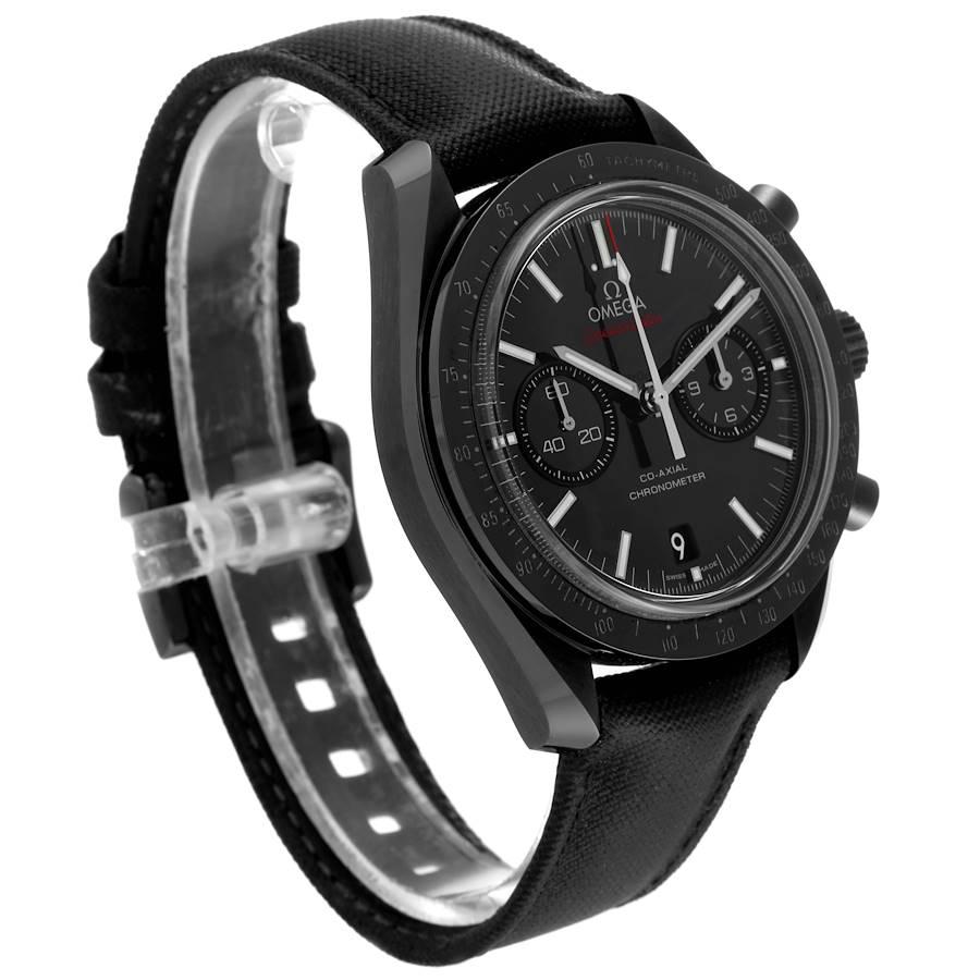 omega lado oscuro de la luna