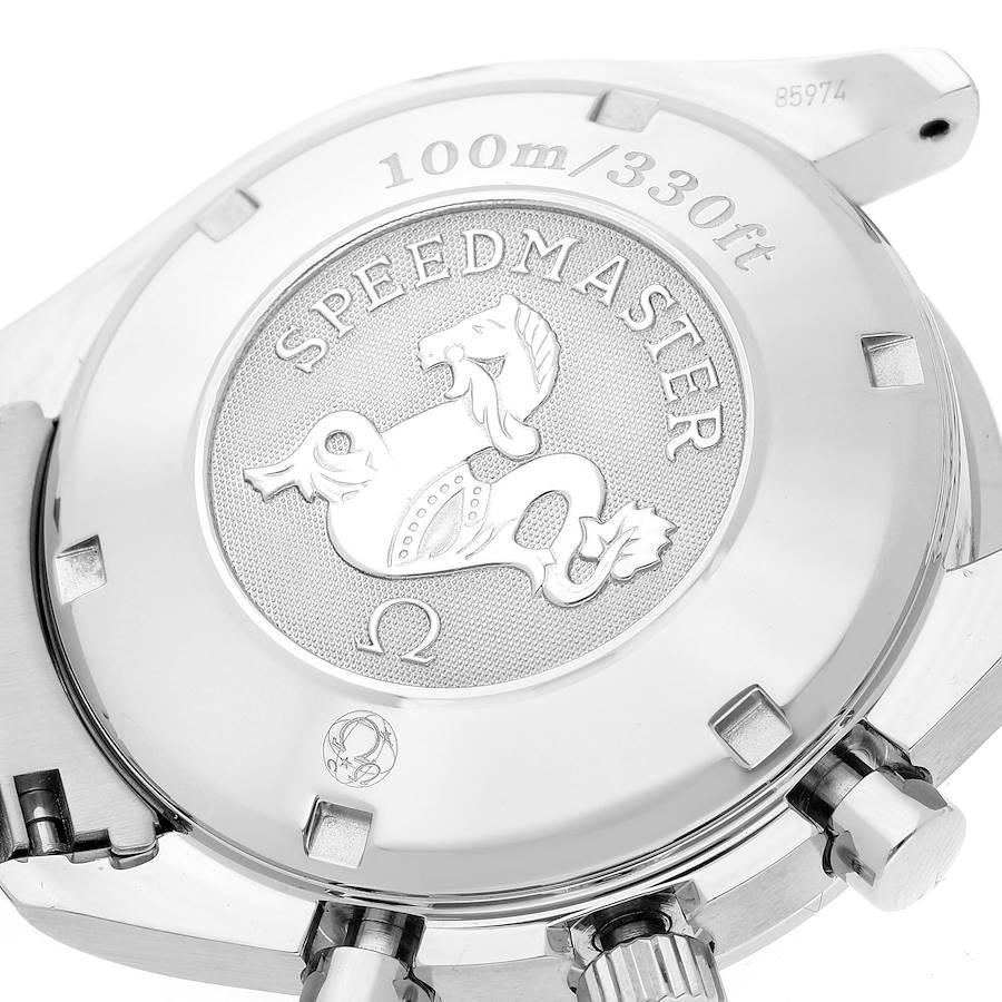 Omega Speedmaster Date Chronograph Herrenuhr mit schwarzem Zifferblatt 3210,50,00 Boxkarte 3