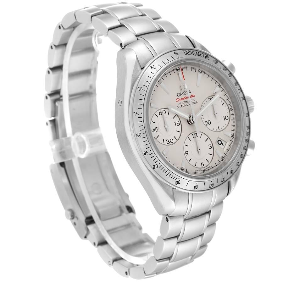 Omega Speedmaster Date Cadran Argent Acier Montre Homme 323.10.40.40.02.001 Excellent état à Atlanta, GA