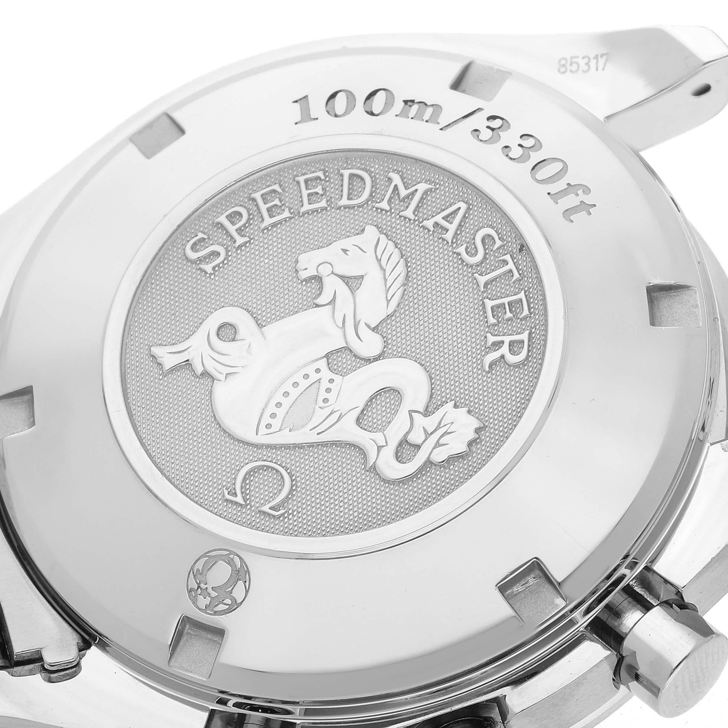 Omega Speedmaster Day-Date 40 Steel Chronograph Mens Watch 3220.50.00 Card en vente 2