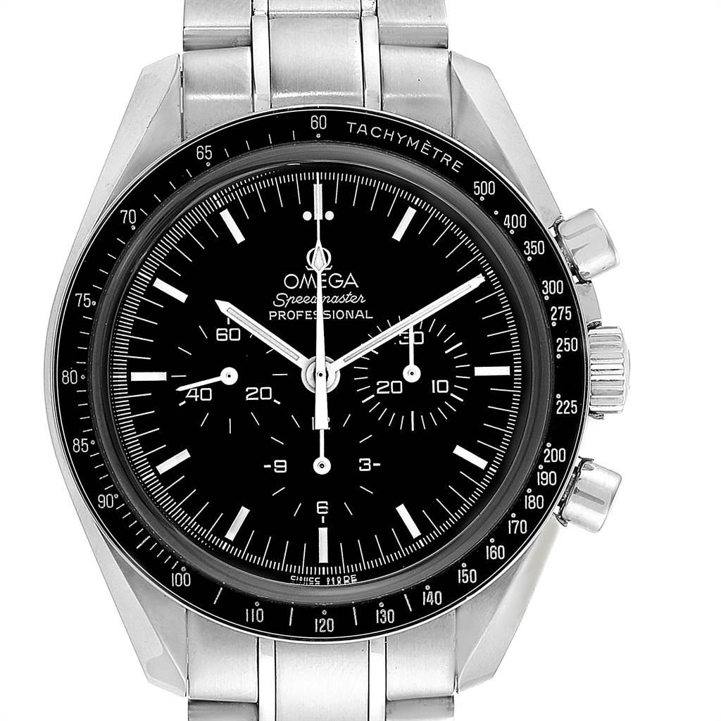 Omega Speedmaster Exhibition Case Back Moon Watch 3573.50.00 Box Card. Manual winding chronograph movement. Stainless steel round case 42.0 mm in diameter. Exhibition sapphire crystal case back. Black bezel with tachymeter function. Scratch