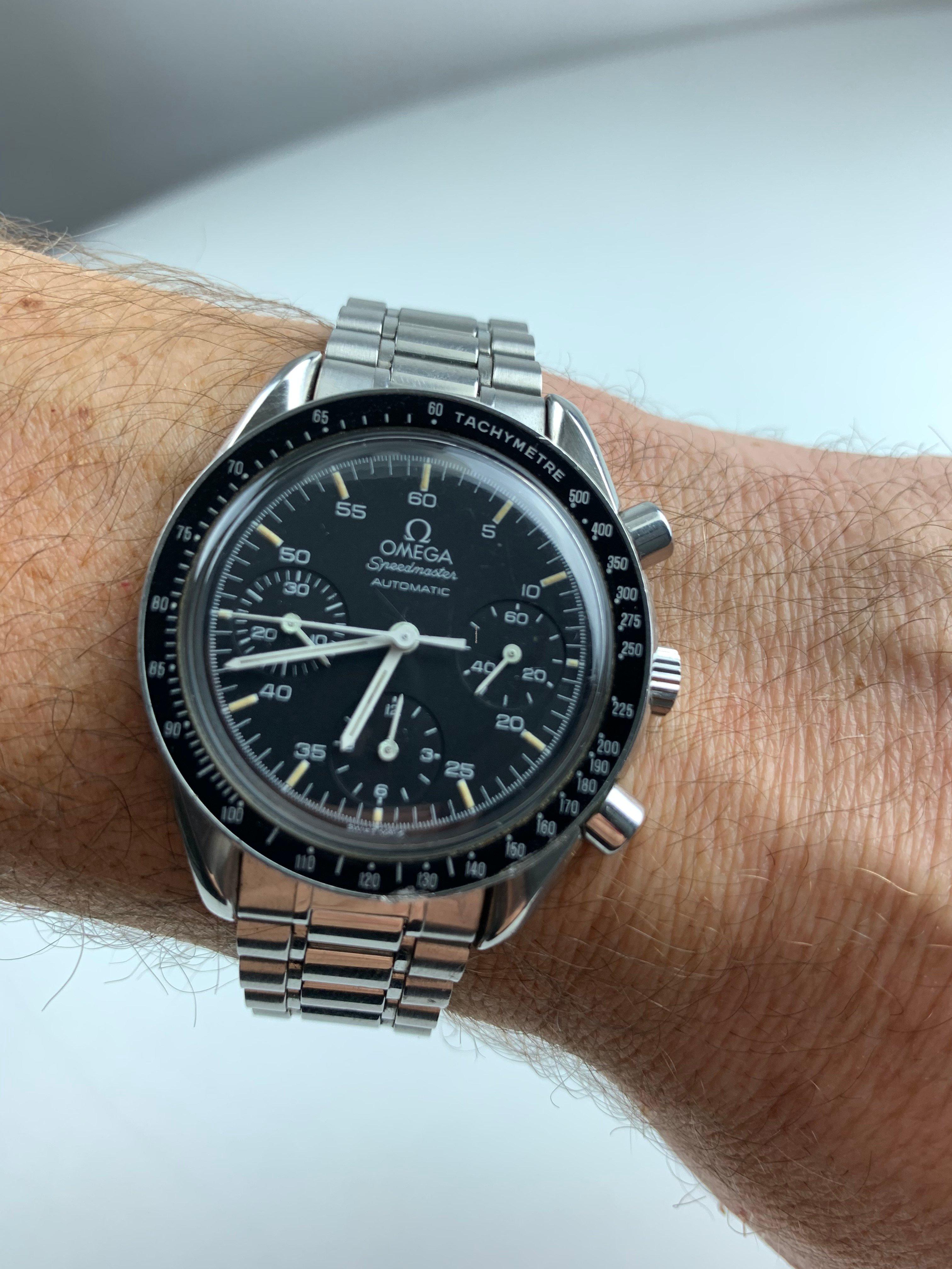 Omega Speedmaster Reduced Men's Watch. 3510.50.00
Great classic watch. In good condition for its age with nice vintage patina.
Small scratch to the bezel as expected but overall fantastic character. 
Year of Production 1998.
Steel case, steel