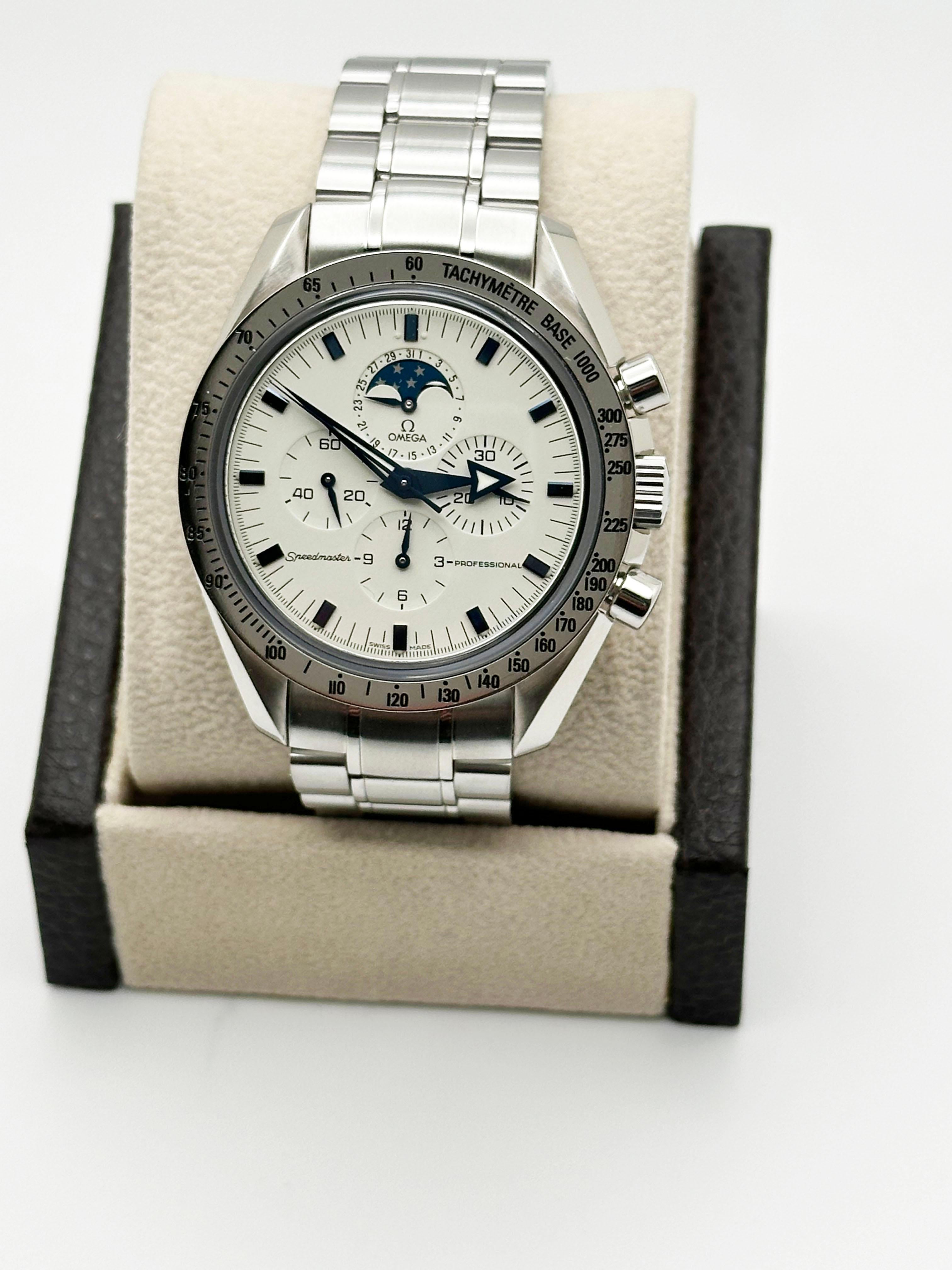 Men's Omega Speedmaster Moonphase 3575.20.00 42mm Stainless Steel Box Paper For Sale