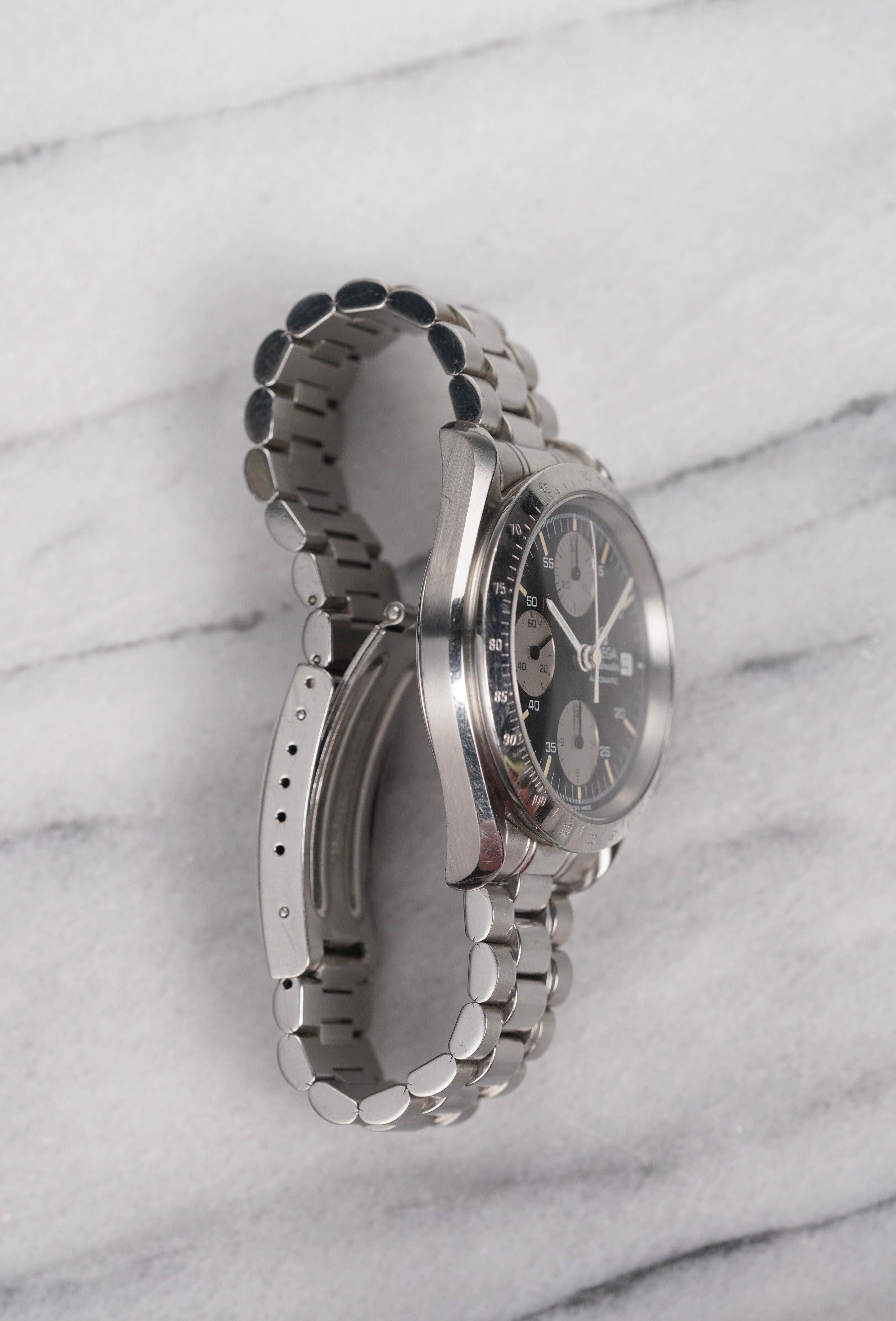 Omega Speedmaster Panda Dial Watch in Steel, 2000s In Good Condition For Sale In New York, NY