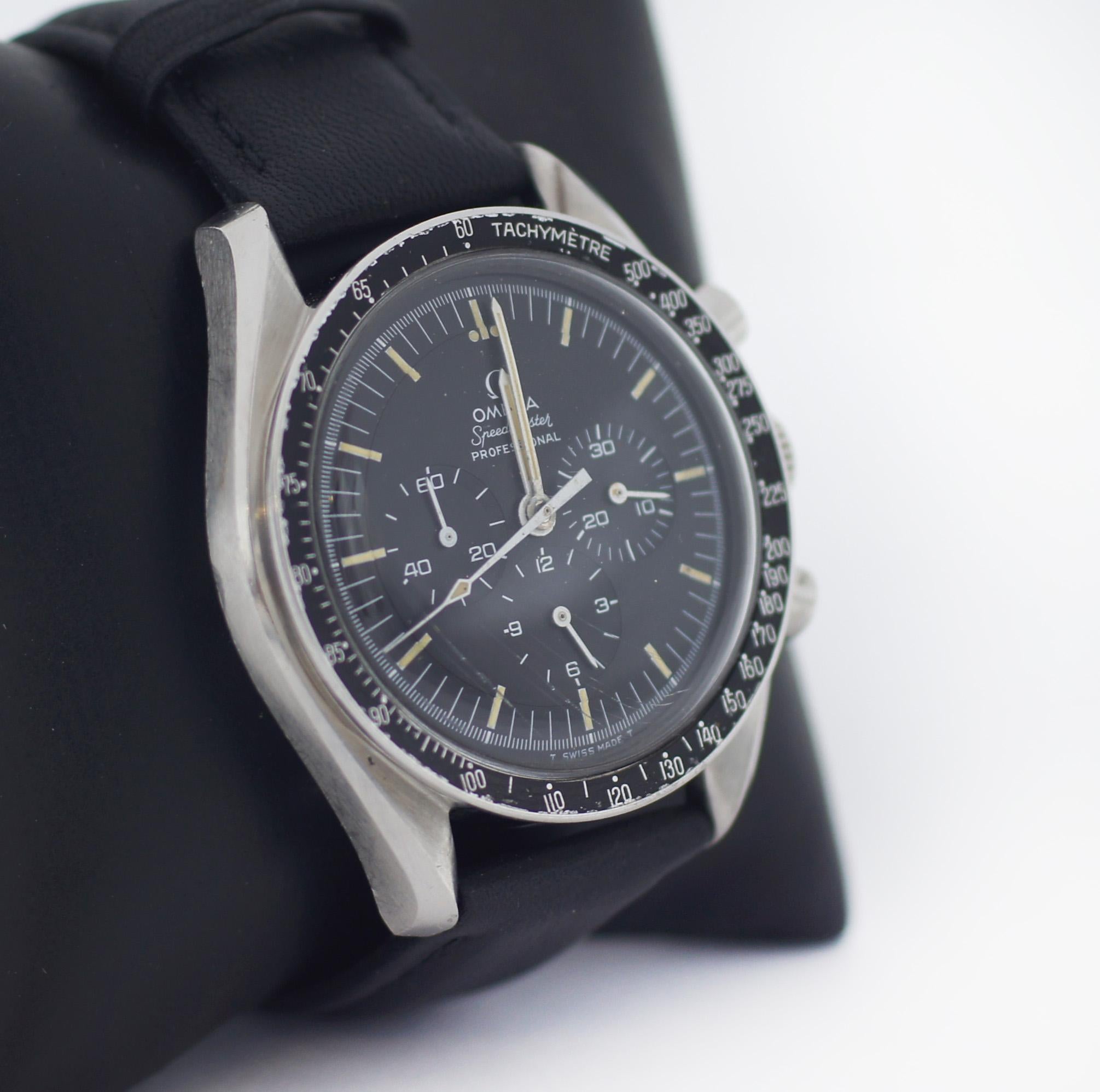 Omega Speedmaster Professional Pre-Moonwatch
It was introduced in 1969 and was in production until around 1971.
145.022-69 is the first steel Speedmaster to get the new dial with the painted Ω and the shortened main markers
MOVEMENT NUMBERS SEEN: