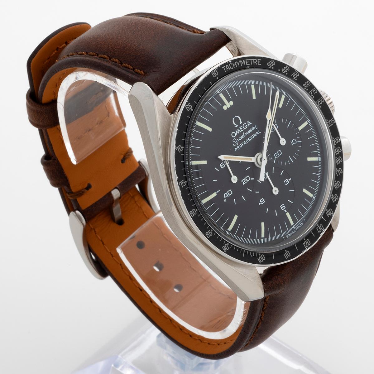 Our vintage and iconic Omega Speedmaster Professional Moonwatch features a 42mm case with black tritium dial (long R) and manual winding movement. This example, we date to c.1979 given the 39 **** serial number. Presented in excellent condition