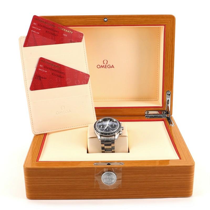 Estimated Retail Price: $4,800
Condition: Great. Moderate scratches and wear throughout.
Accessories: Box, Authenticity Card
Measurements: Case Size/Width: 40mm, Watch Height: 15mm, Band Width: 19mm, Wrist circumference: 8.0